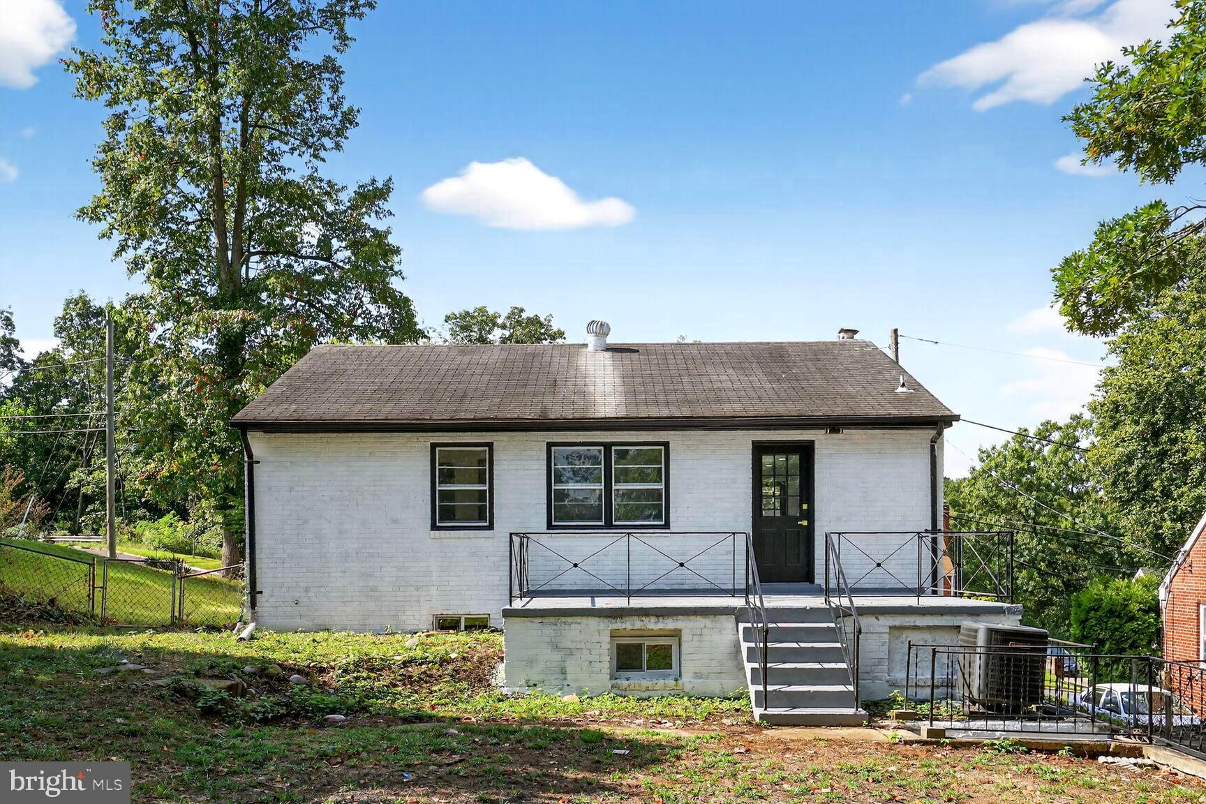 FOREST HEIGHTS - Residential