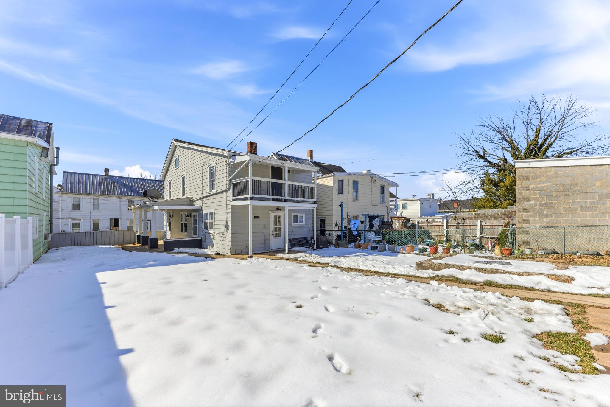 HAGERSTOWN - Residential