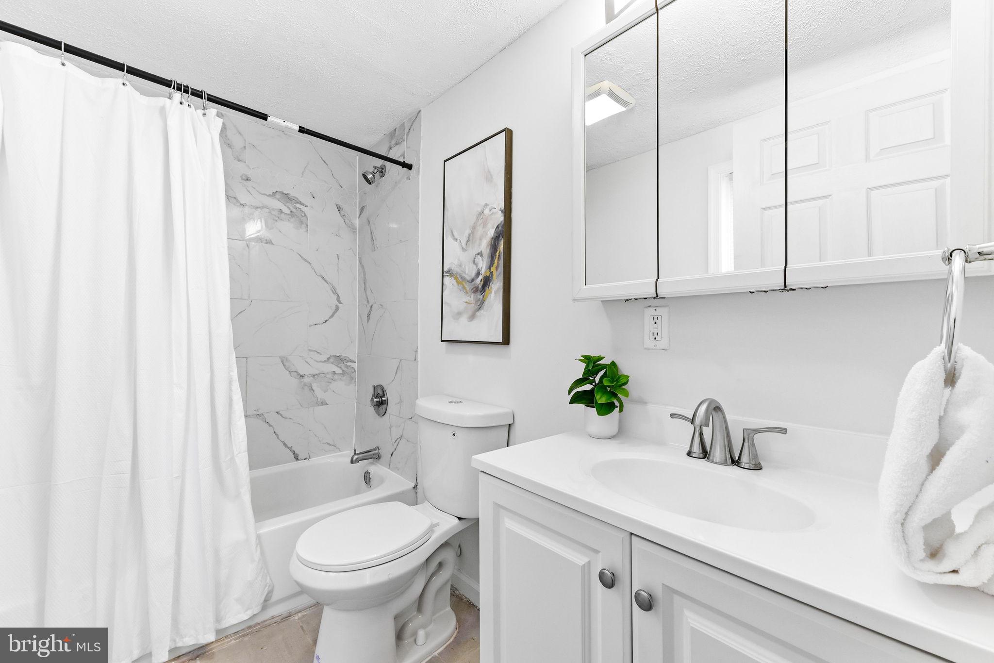 HAGERSTOWN - Residential