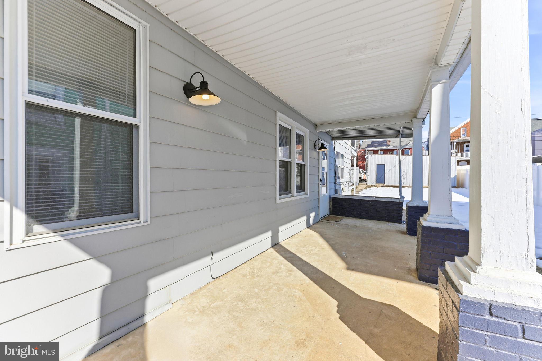 HAGERSTOWN - Residential