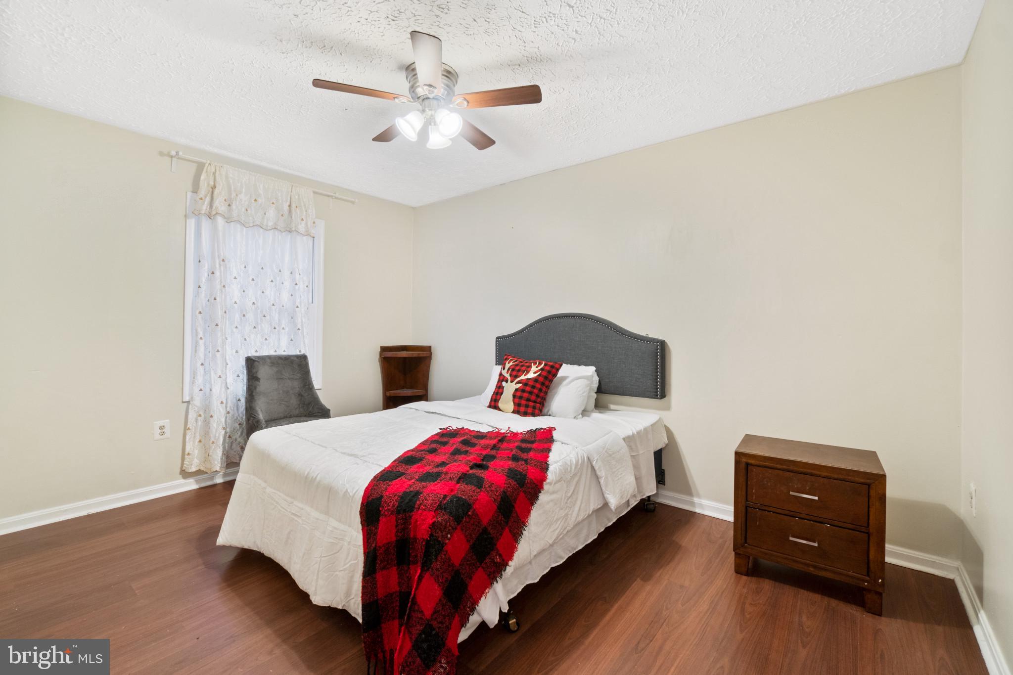 HILLCREST TOWNE - Residential