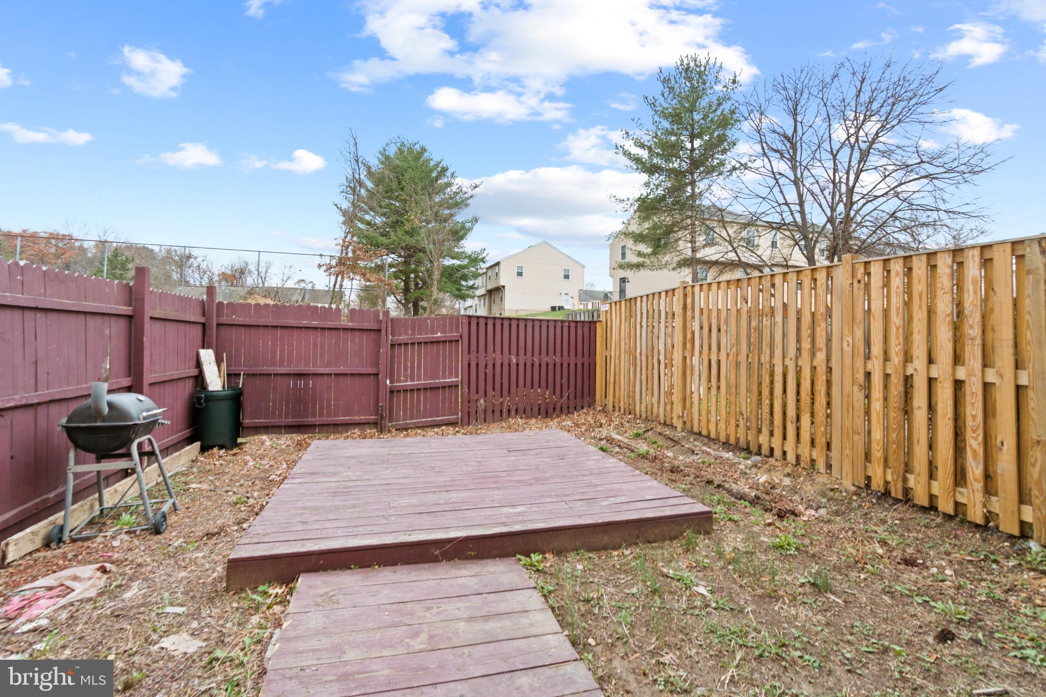 HILLCREST TOWNE - Residential