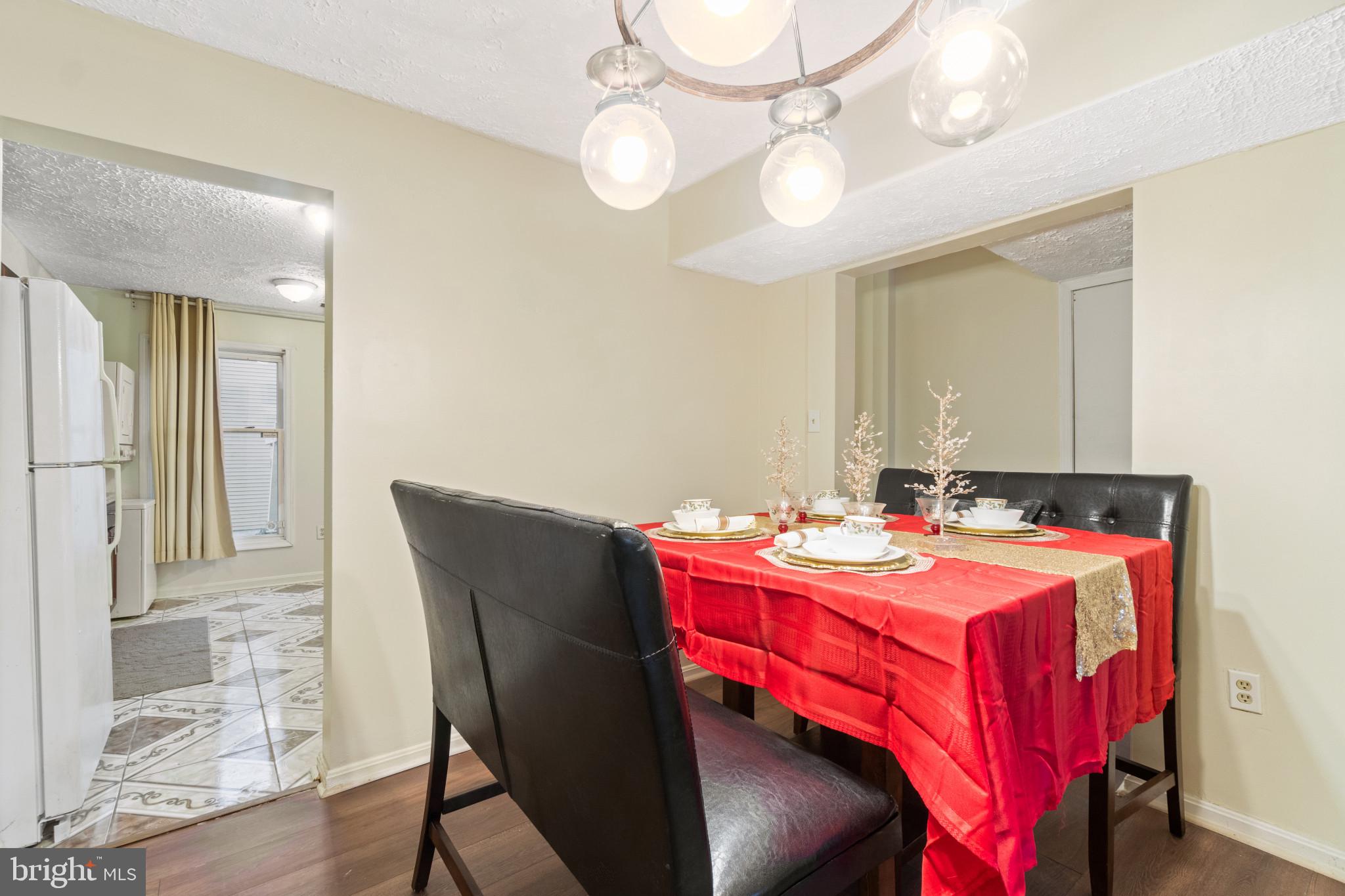 HILLCREST TOWNE - Residential