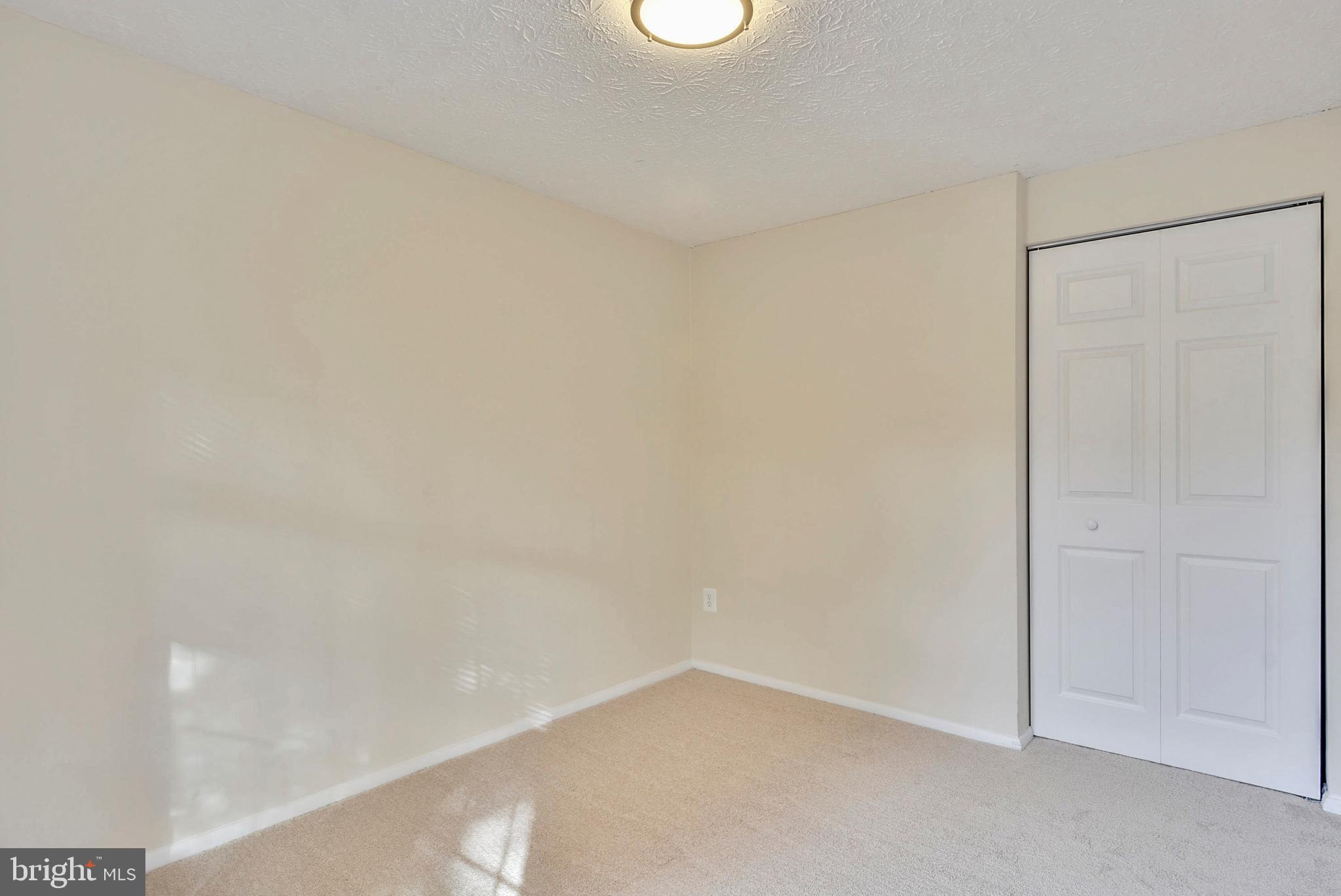 RESTON - Residential Lease