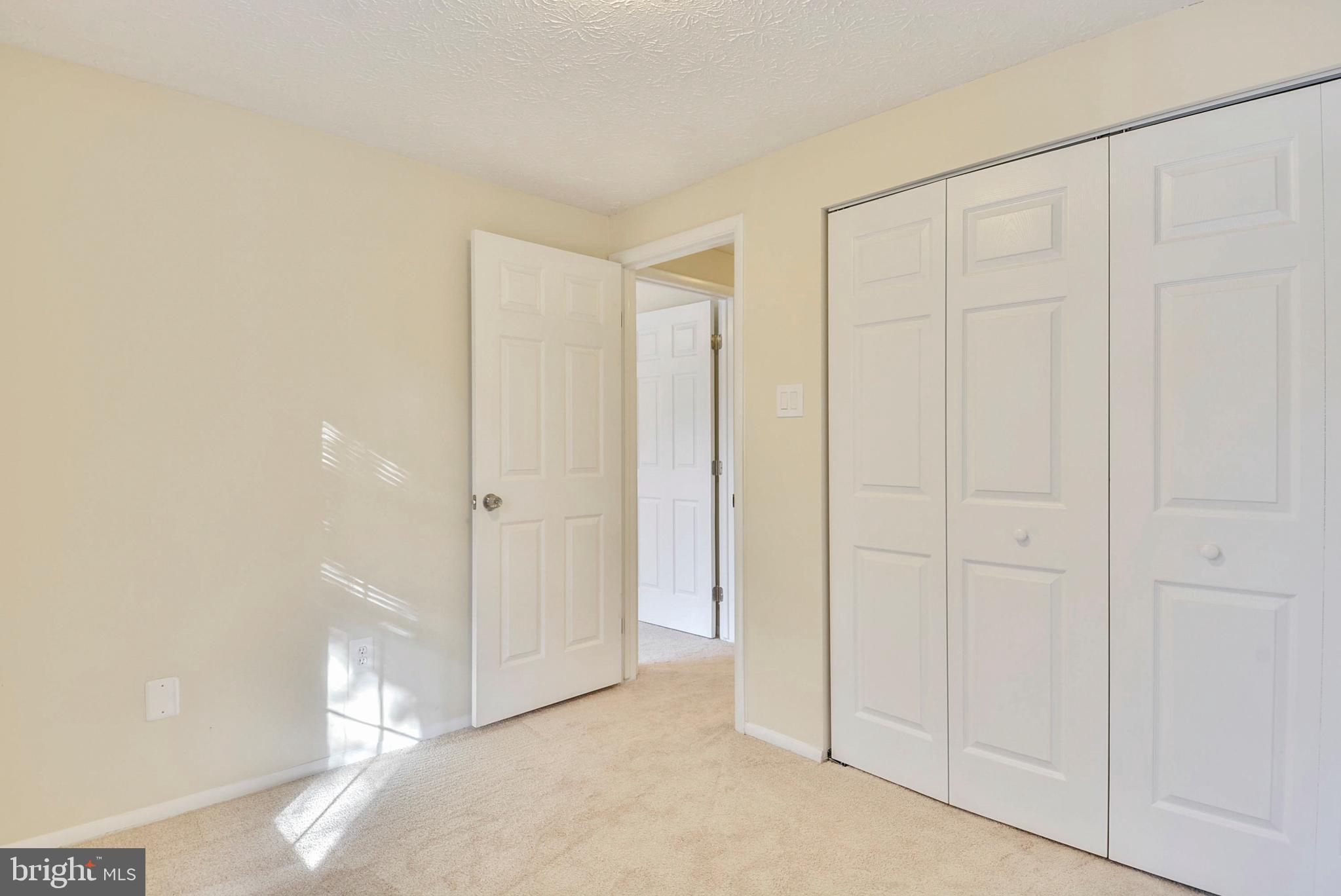 RESTON - Residential Lease