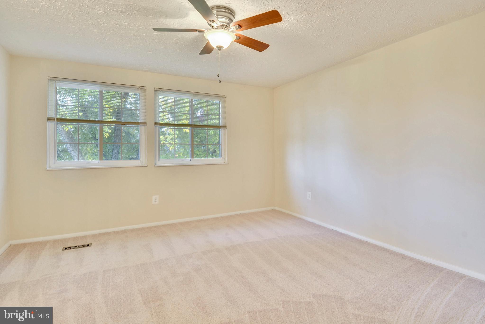 RESTON - Residential Lease