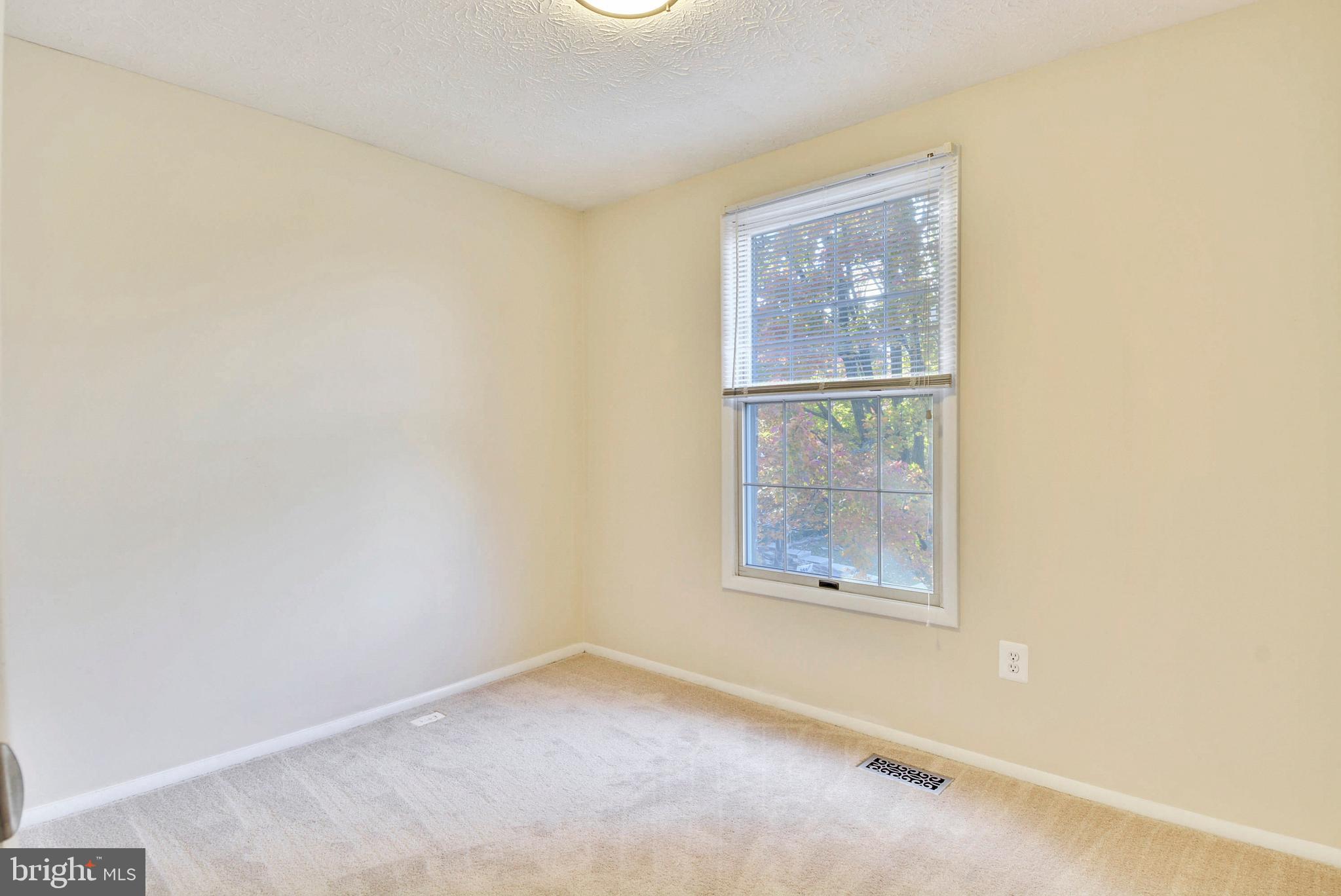 RESTON - Residential Lease