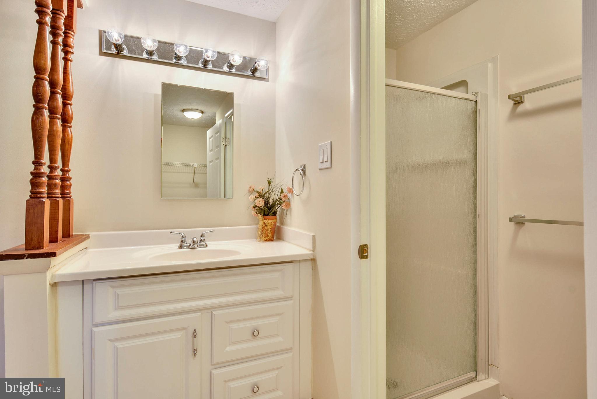 RESTON - Residential Lease