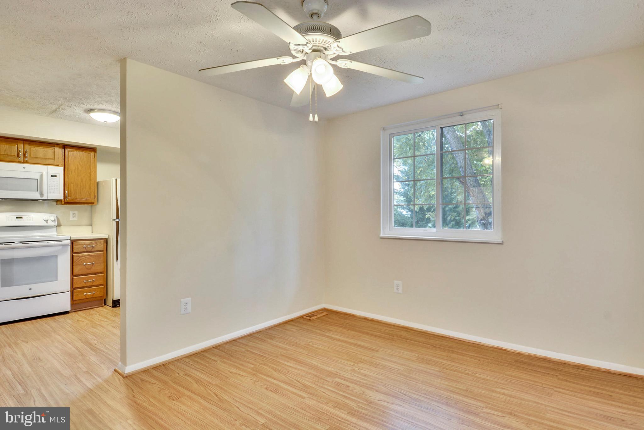 RESTON - Residential Lease