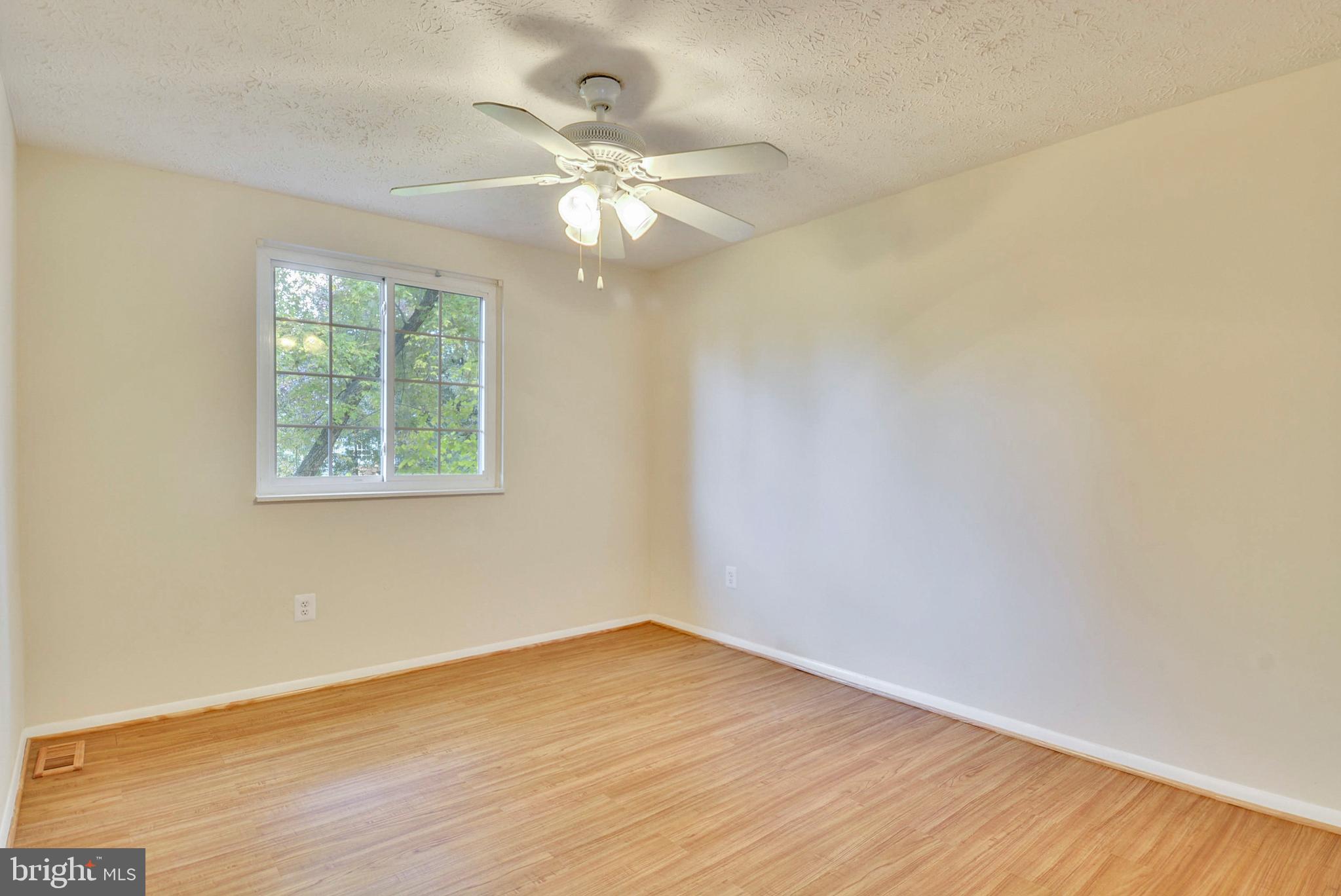 RESTON - Residential Lease