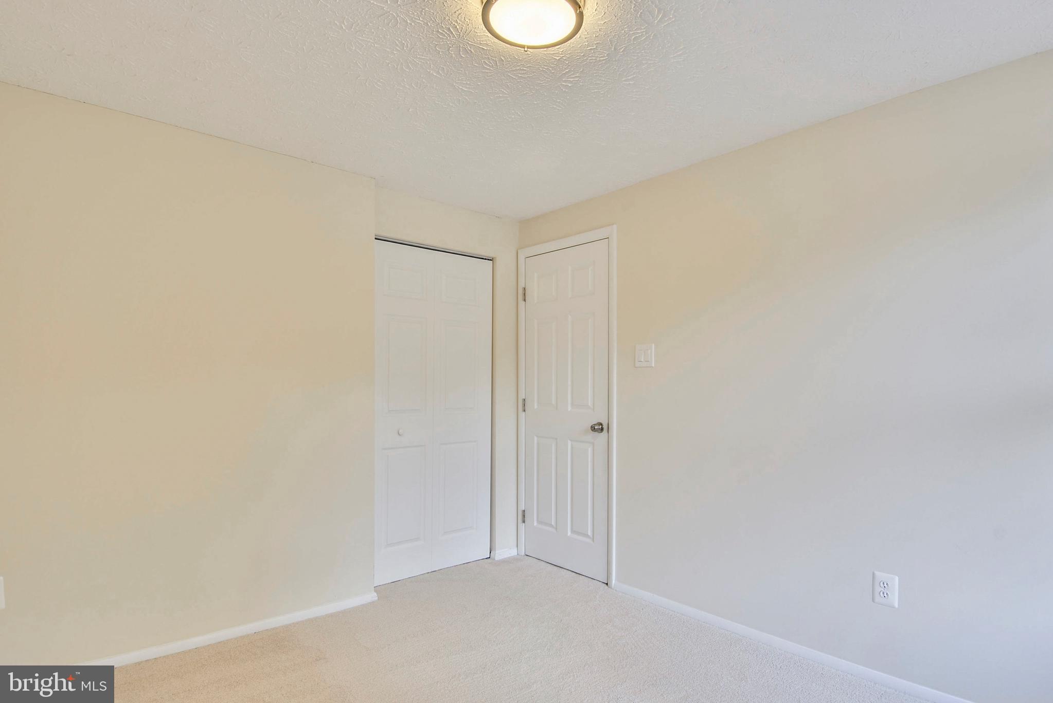 RESTON - Residential Lease