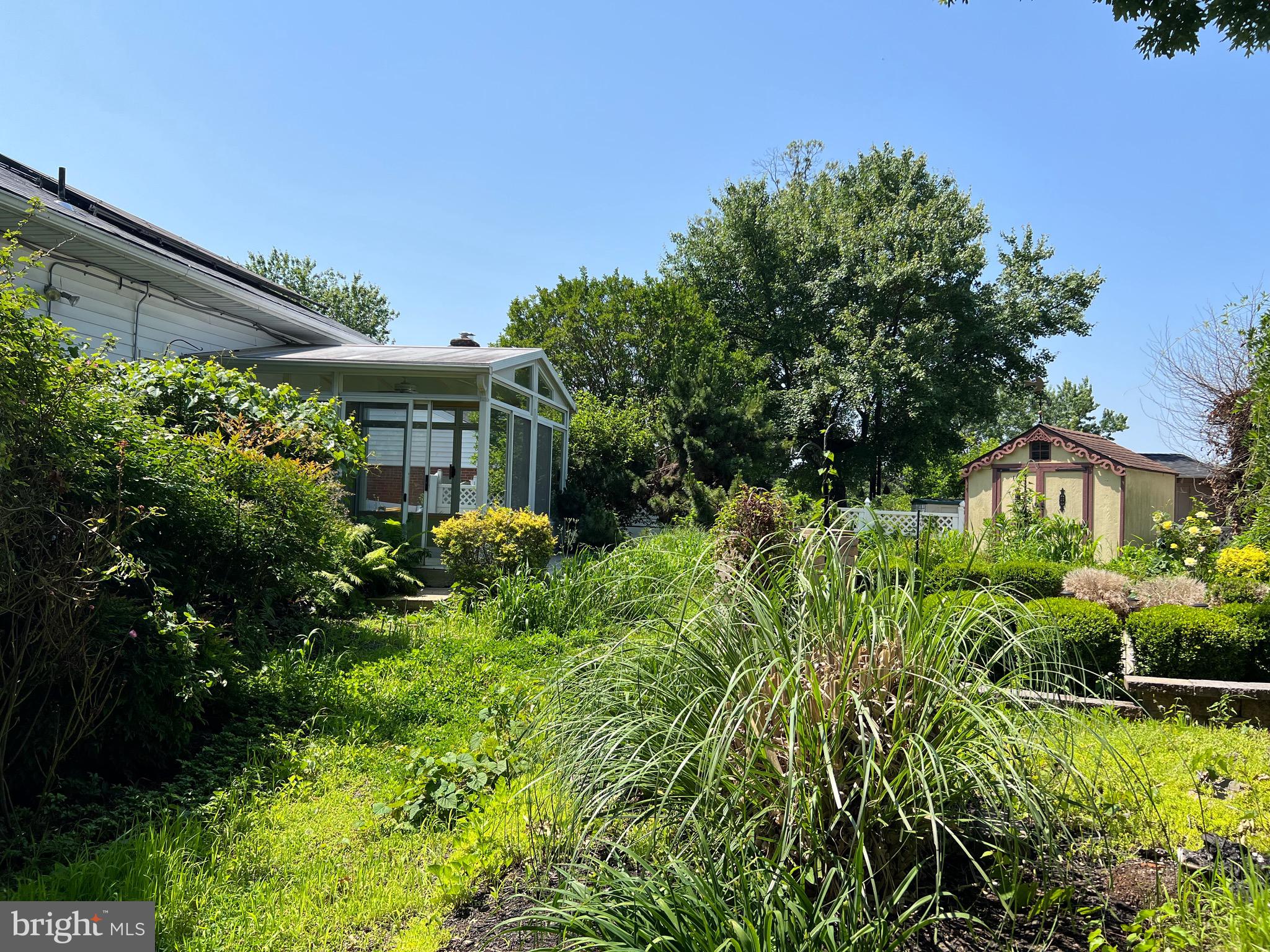 NEW CARROLLTON - Residential