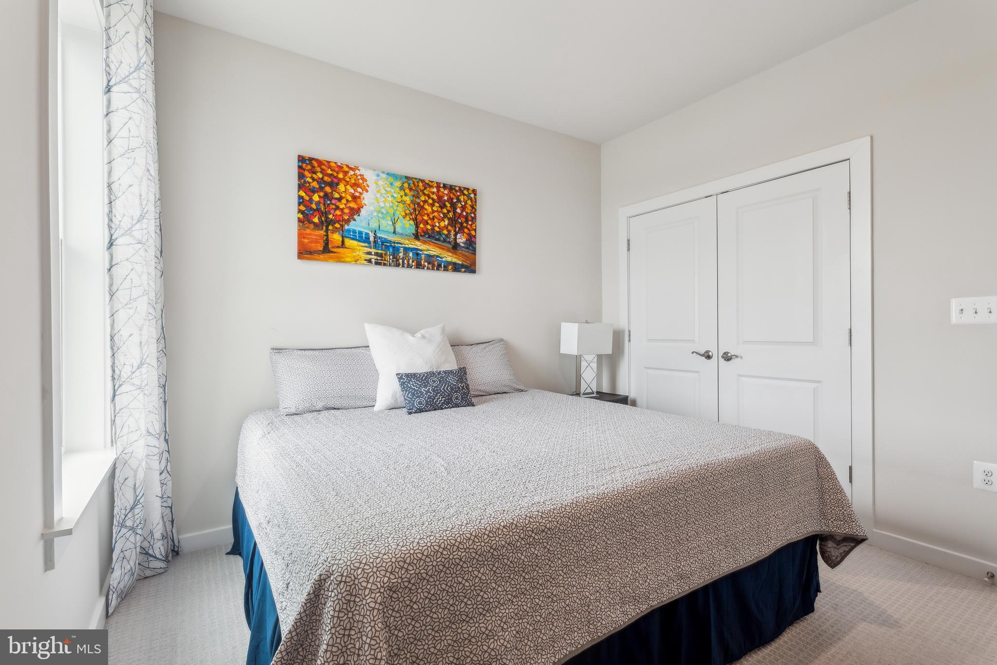 WESTSIDE AT SHADY GROVE METRO - Residential