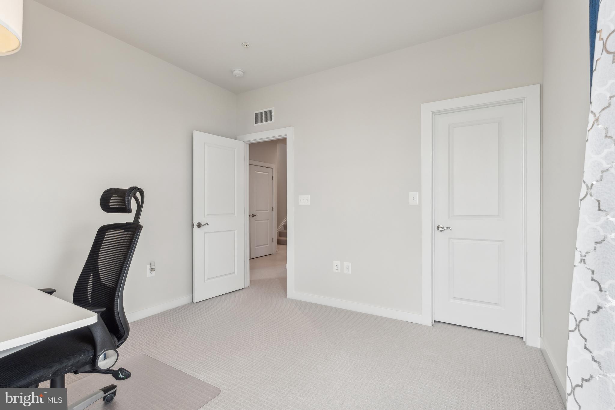 WESTSIDE AT SHADY GROVE METRO - Residential