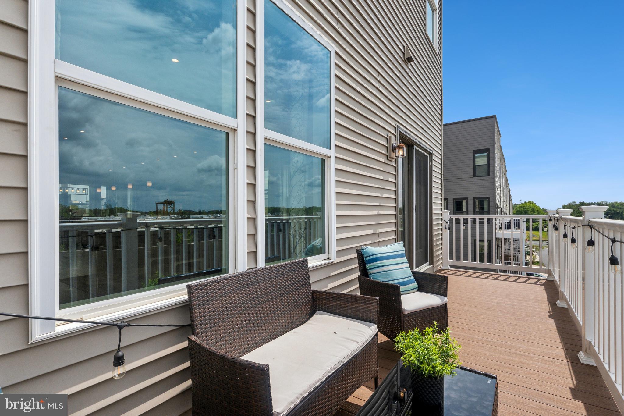 WESTSIDE AT SHADY GROVE METRO - Residential