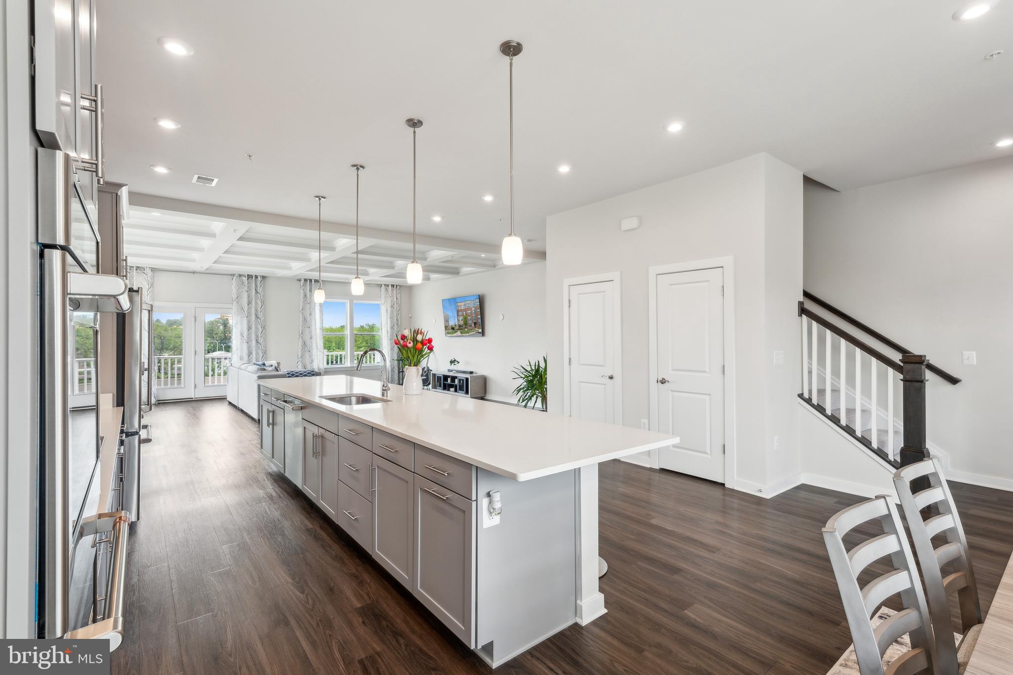 WESTSIDE AT SHADY GROVE METRO - Residential