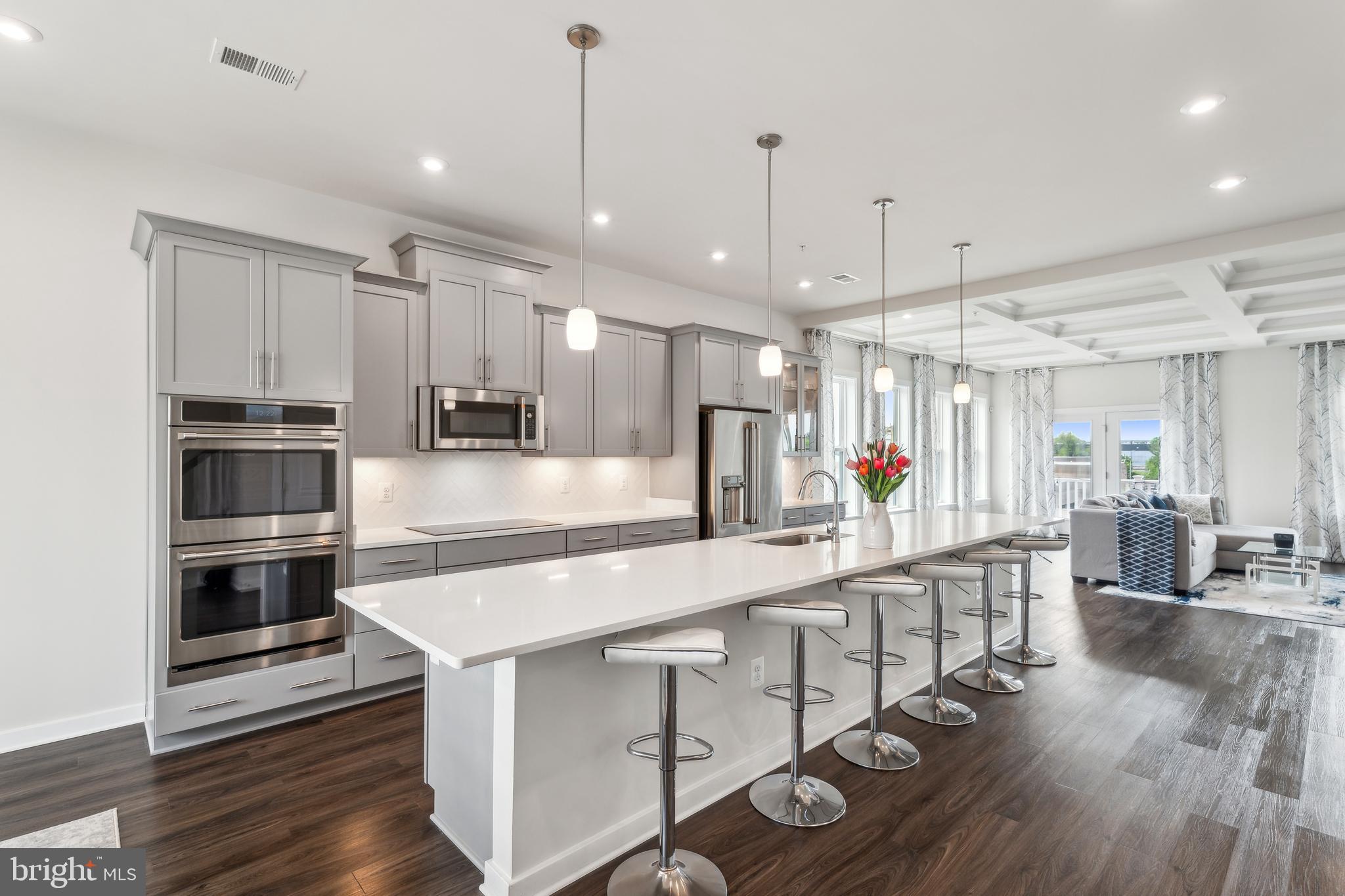 WESTSIDE AT SHADY GROVE METRO - Residential