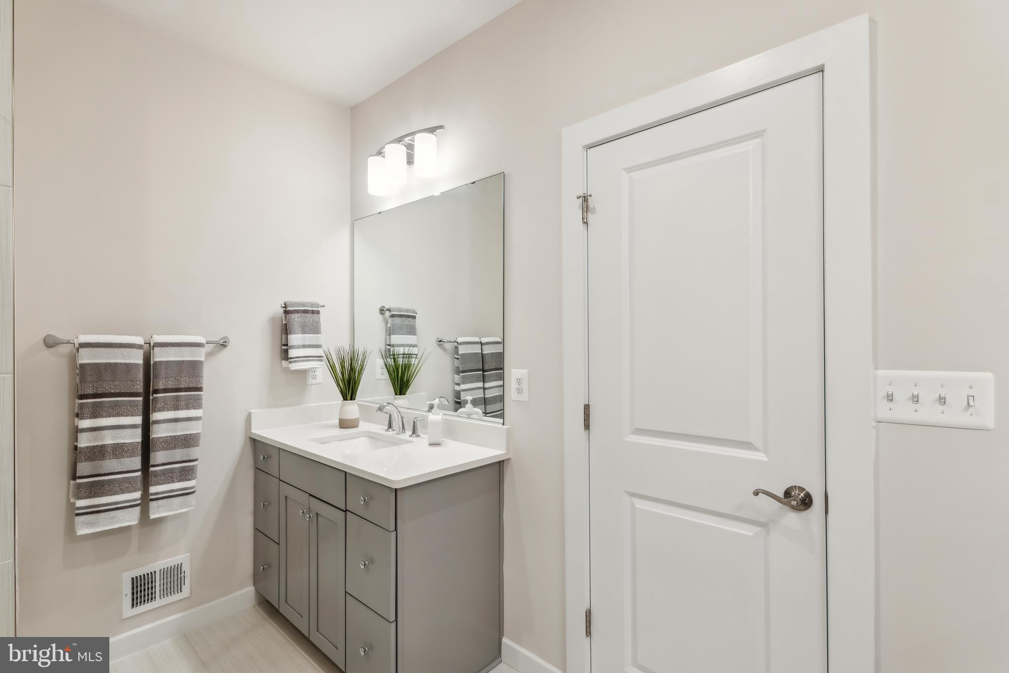 WESTSIDE AT SHADY GROVE METRO - Residential