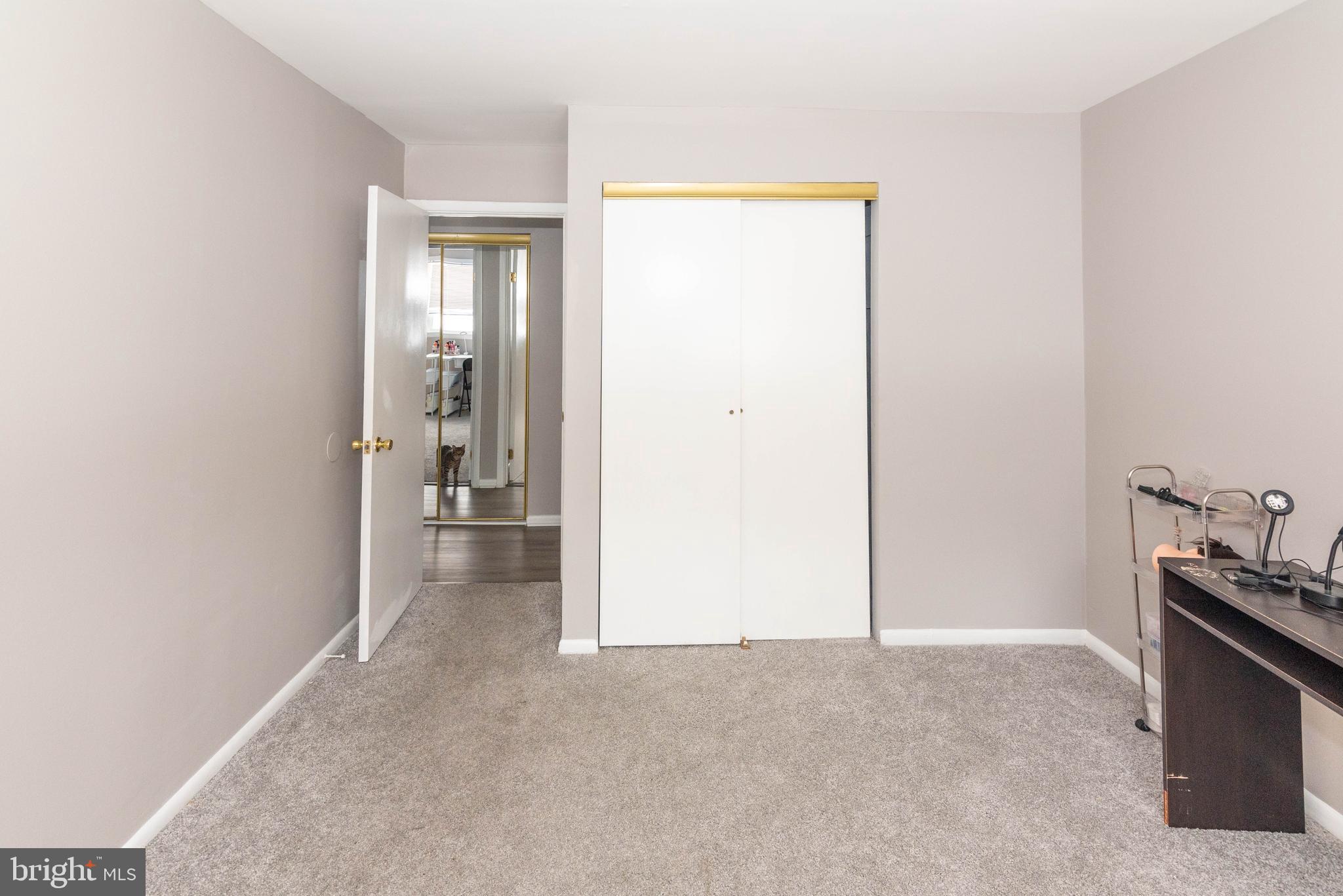 ROSEMONT EAST - Residential