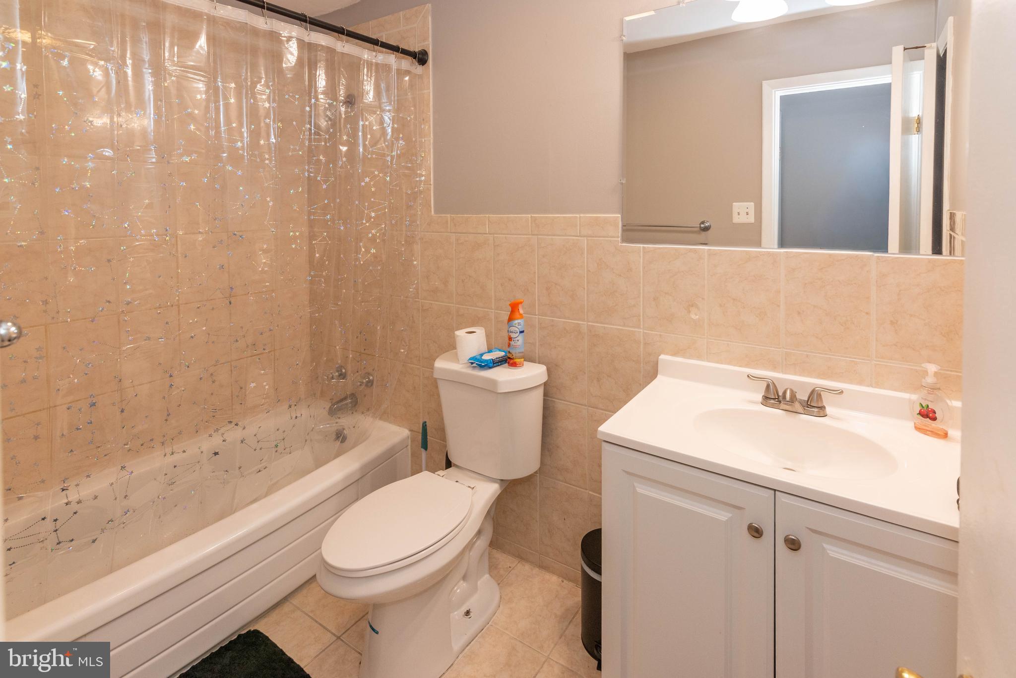 ROSEMONT EAST - Residential