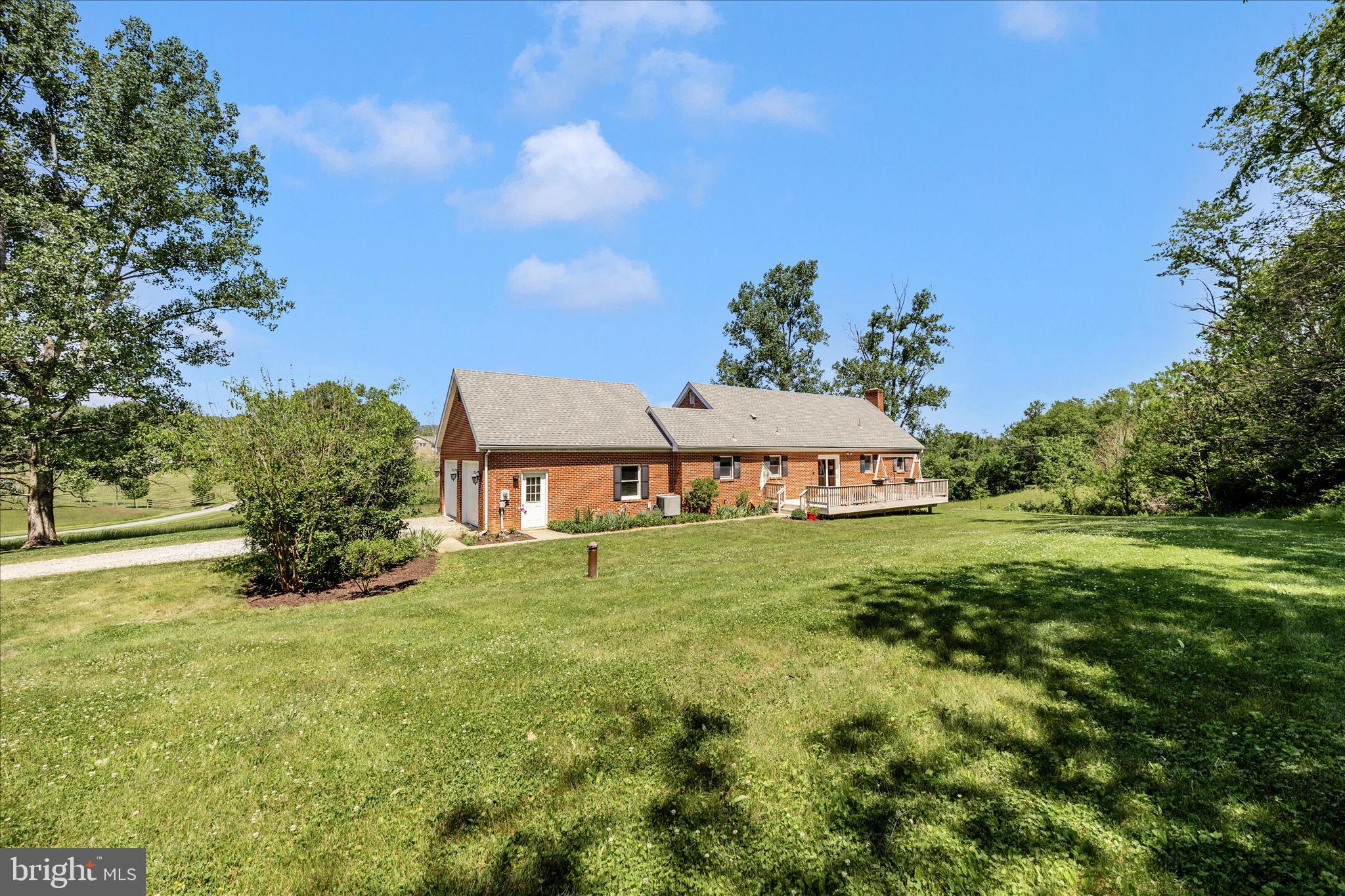 MAPLECREST FARM - Residential