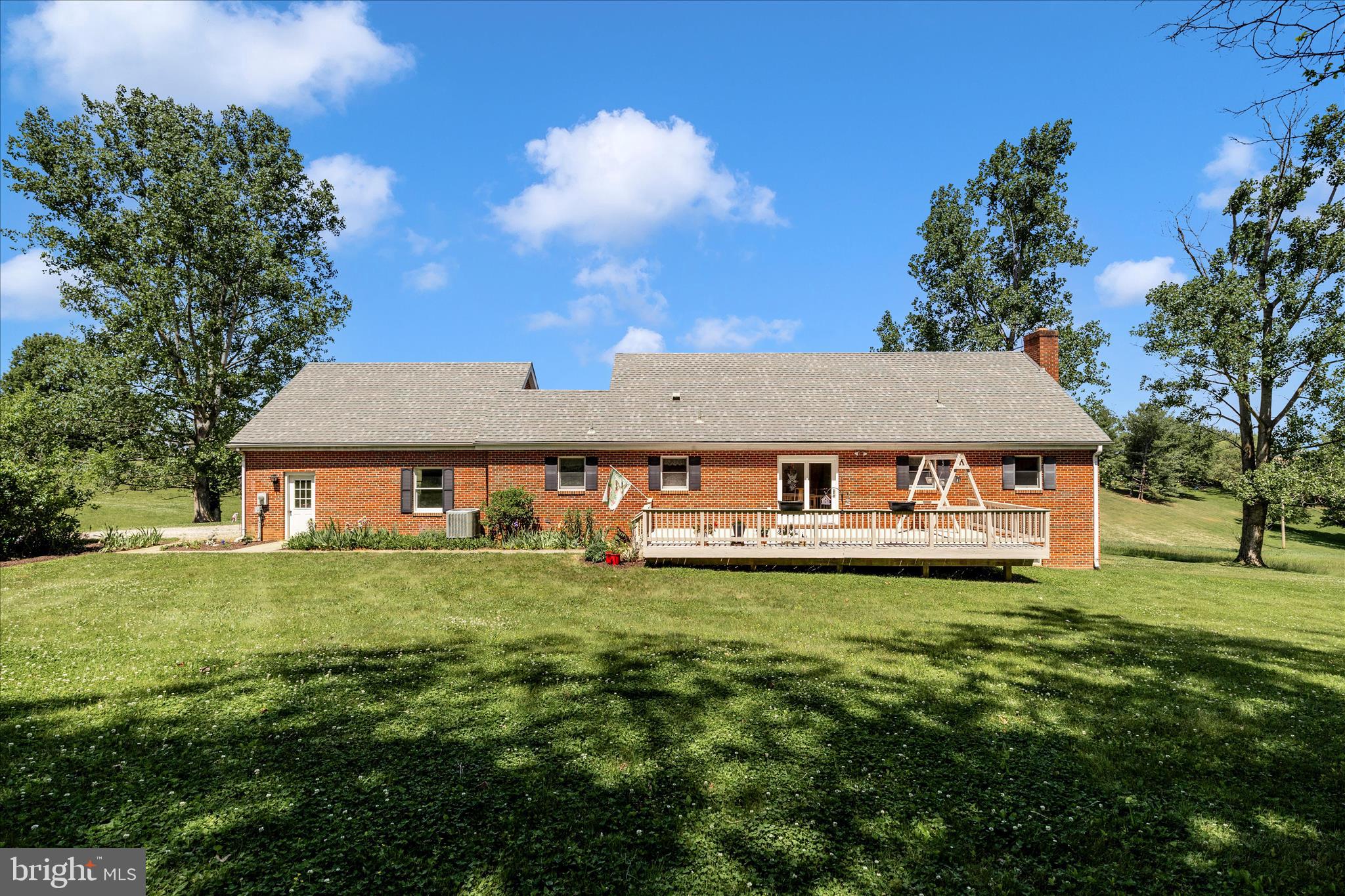 MAPLECREST FARM - Residential
