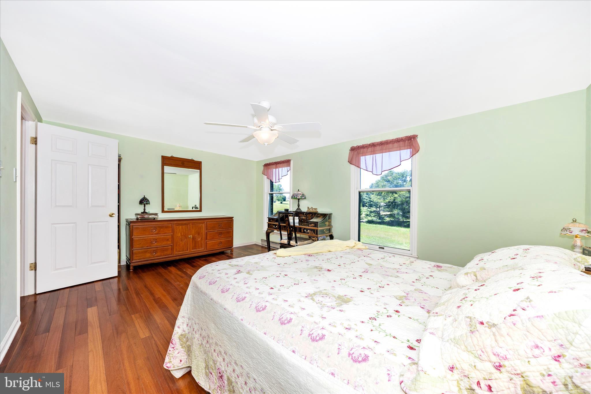 MAPLECREST FARM - Residential
