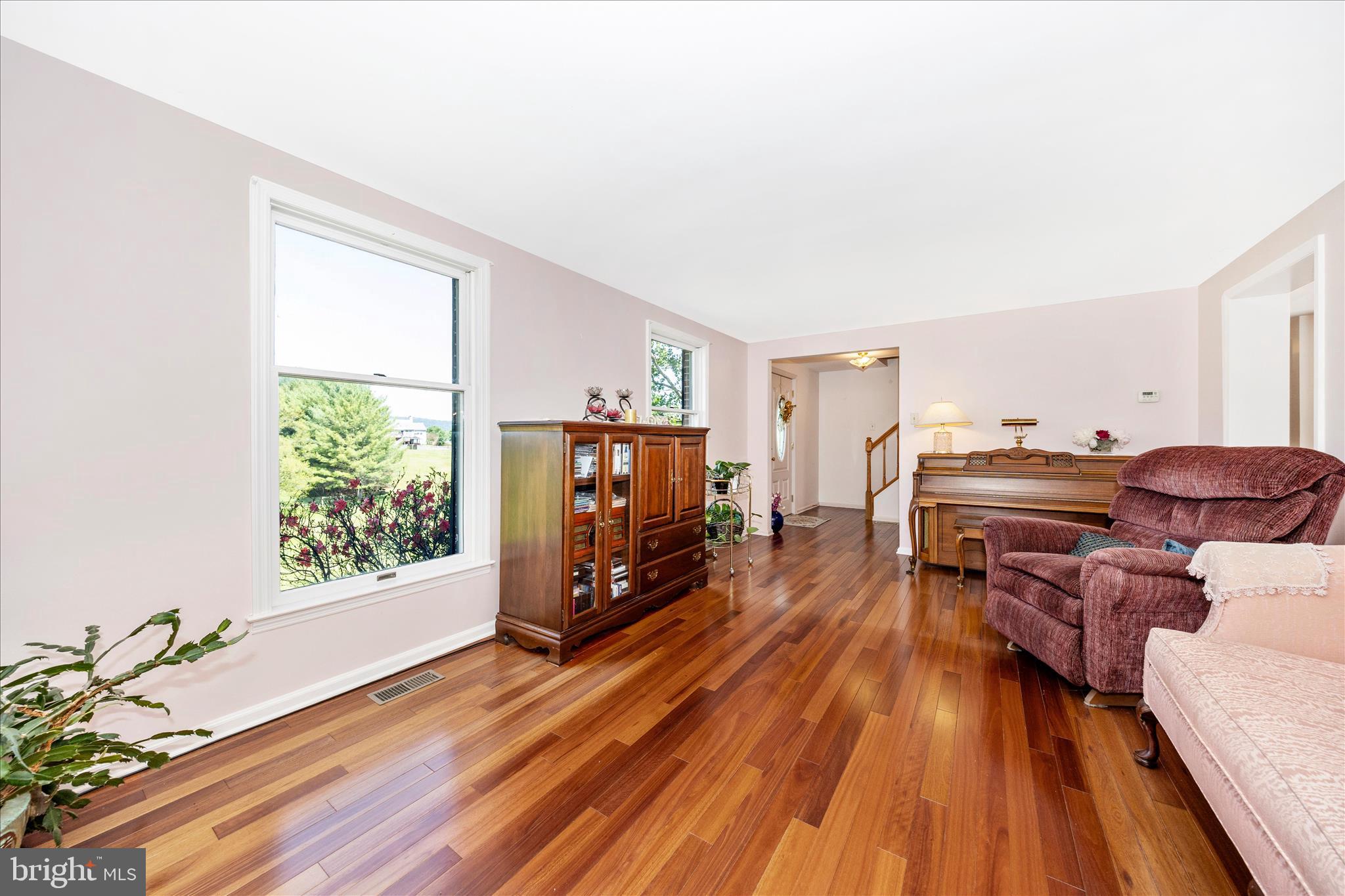 MAPLECREST FARM - Residential