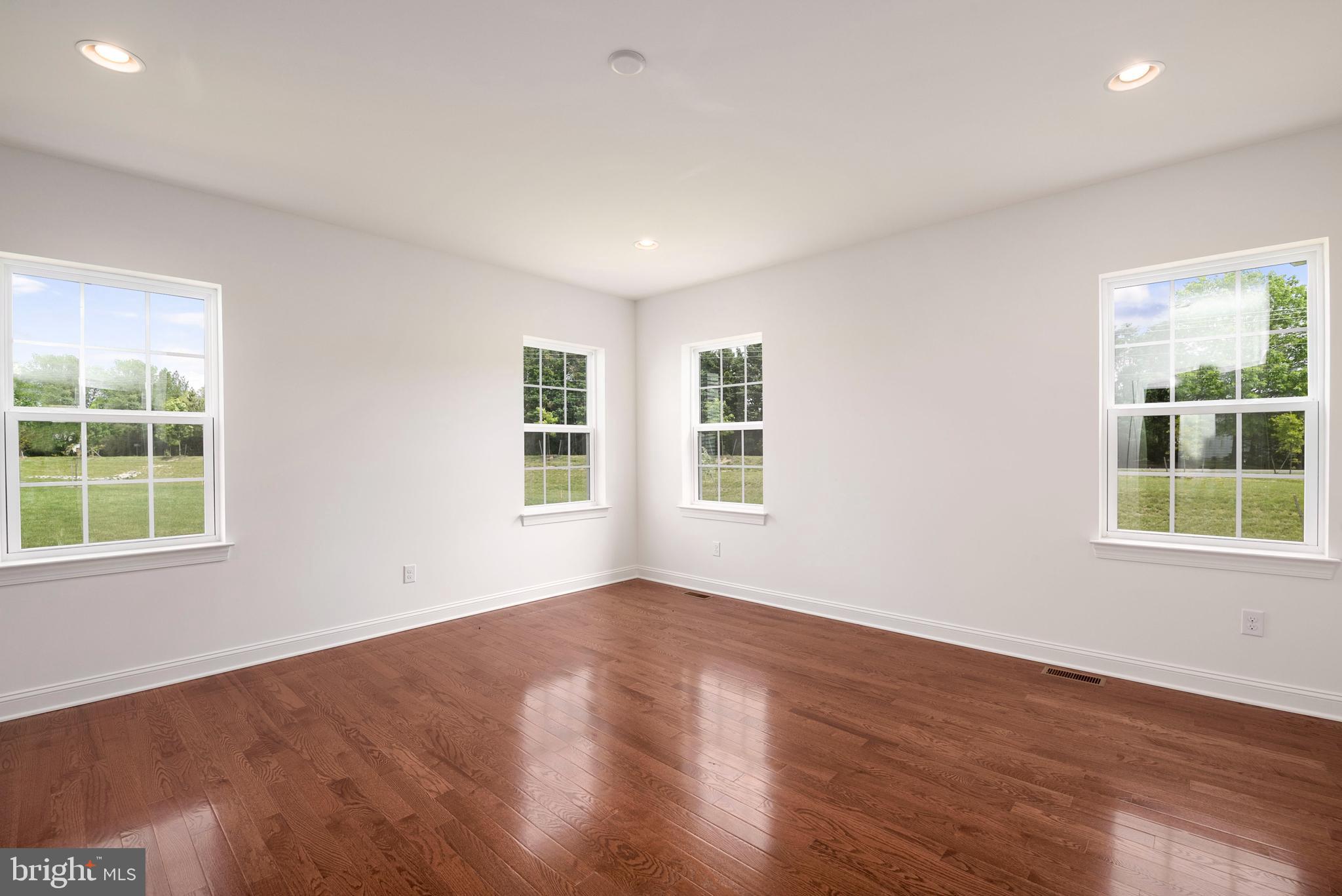 ROTHWELL ESTATES - Residential