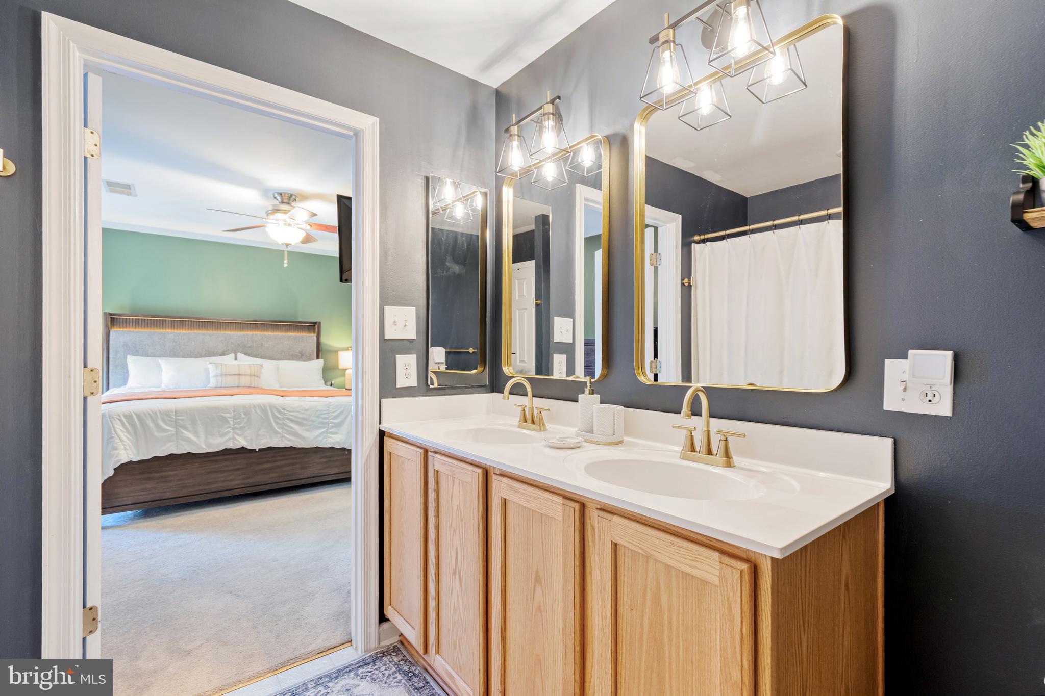 SUNNYBROOK - Residential