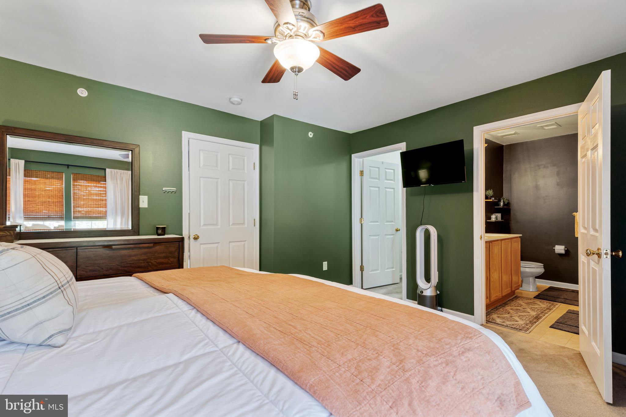 SUNNYBROOK - Residential
