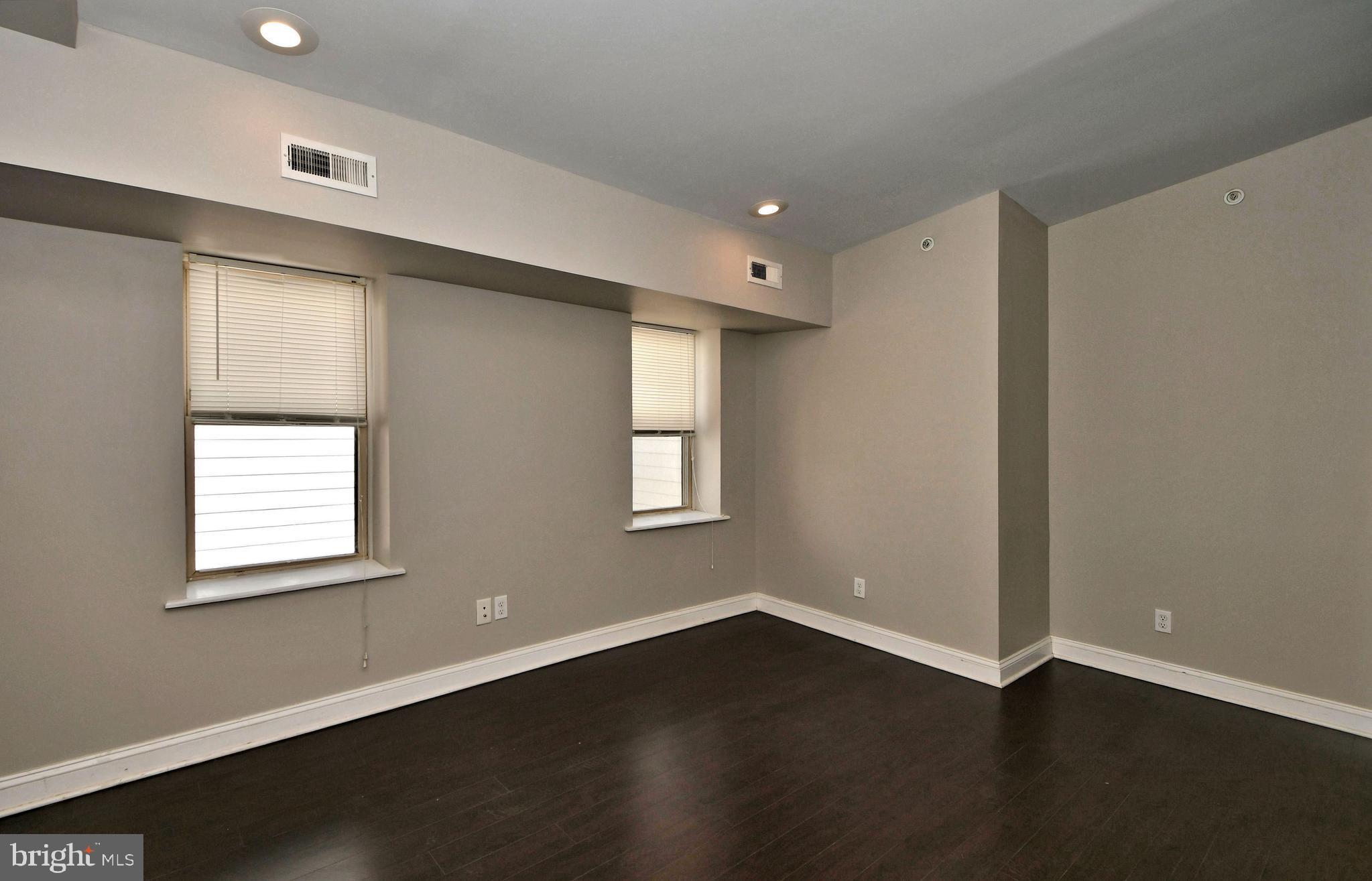 OLDE KENSINGTON - Residential Lease