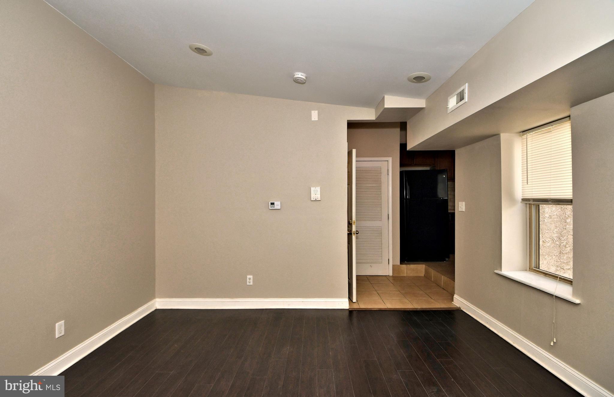 OLDE KENSINGTON - Residential Lease