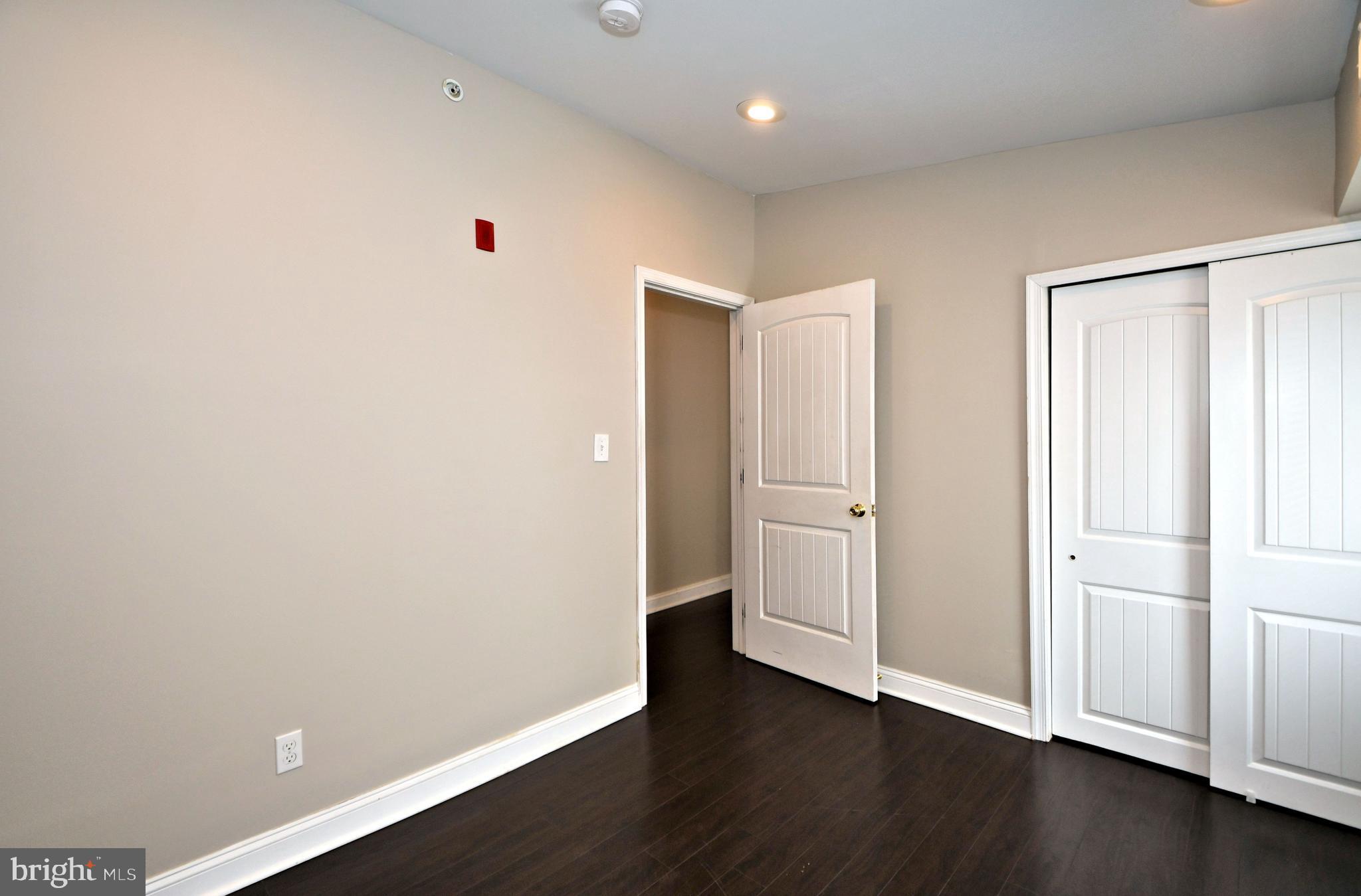 OLDE KENSINGTON - Residential Lease