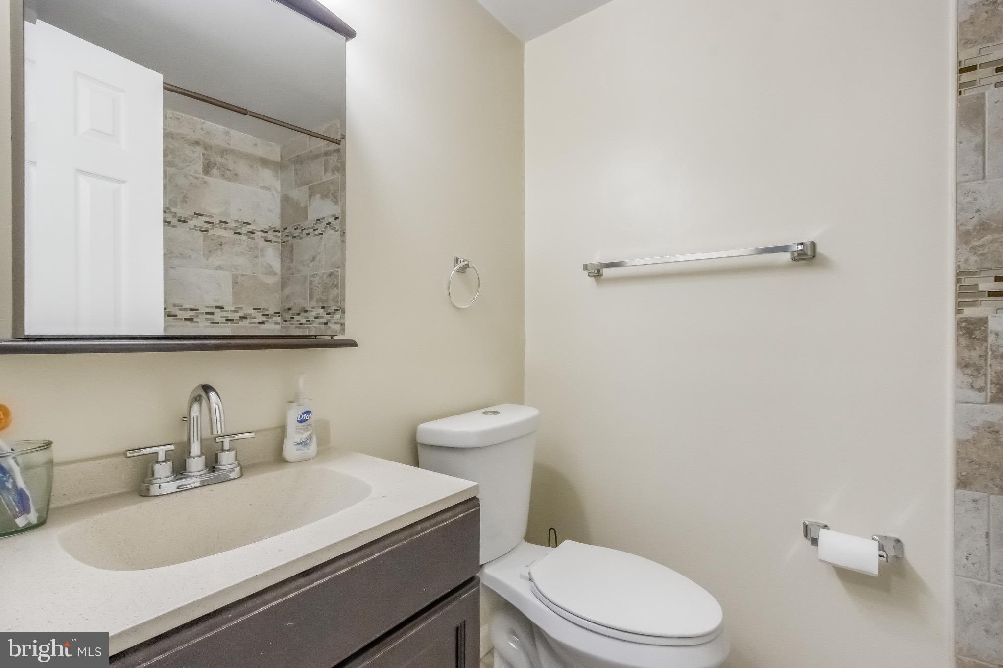 RITCHIE MANOR - Residential