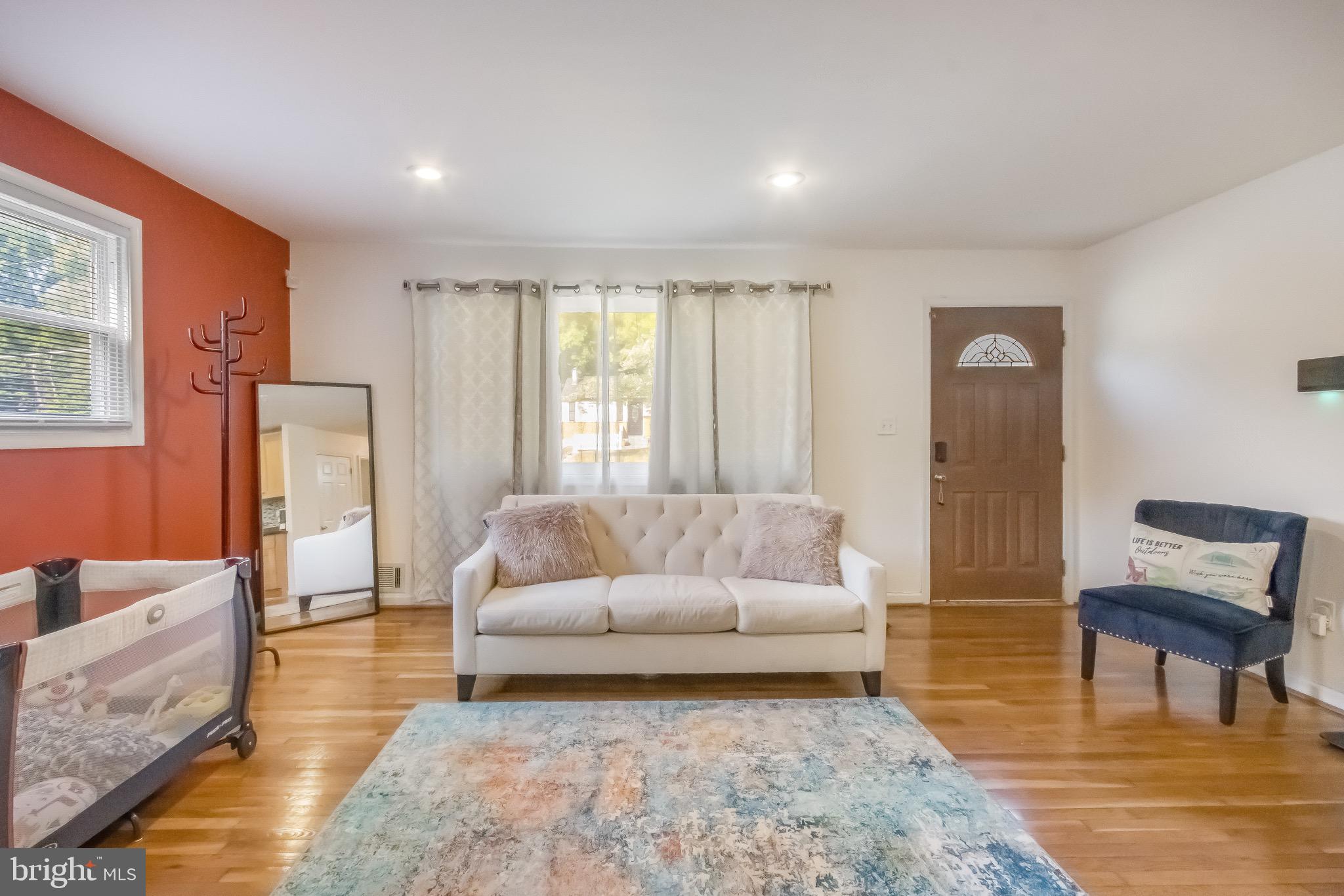 RITCHIE MANOR - Residential