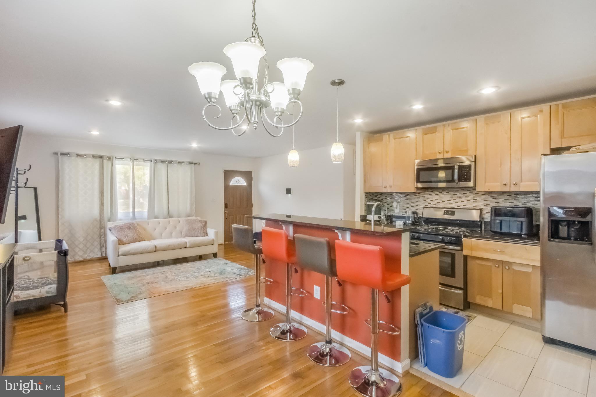 RITCHIE MANOR - Residential