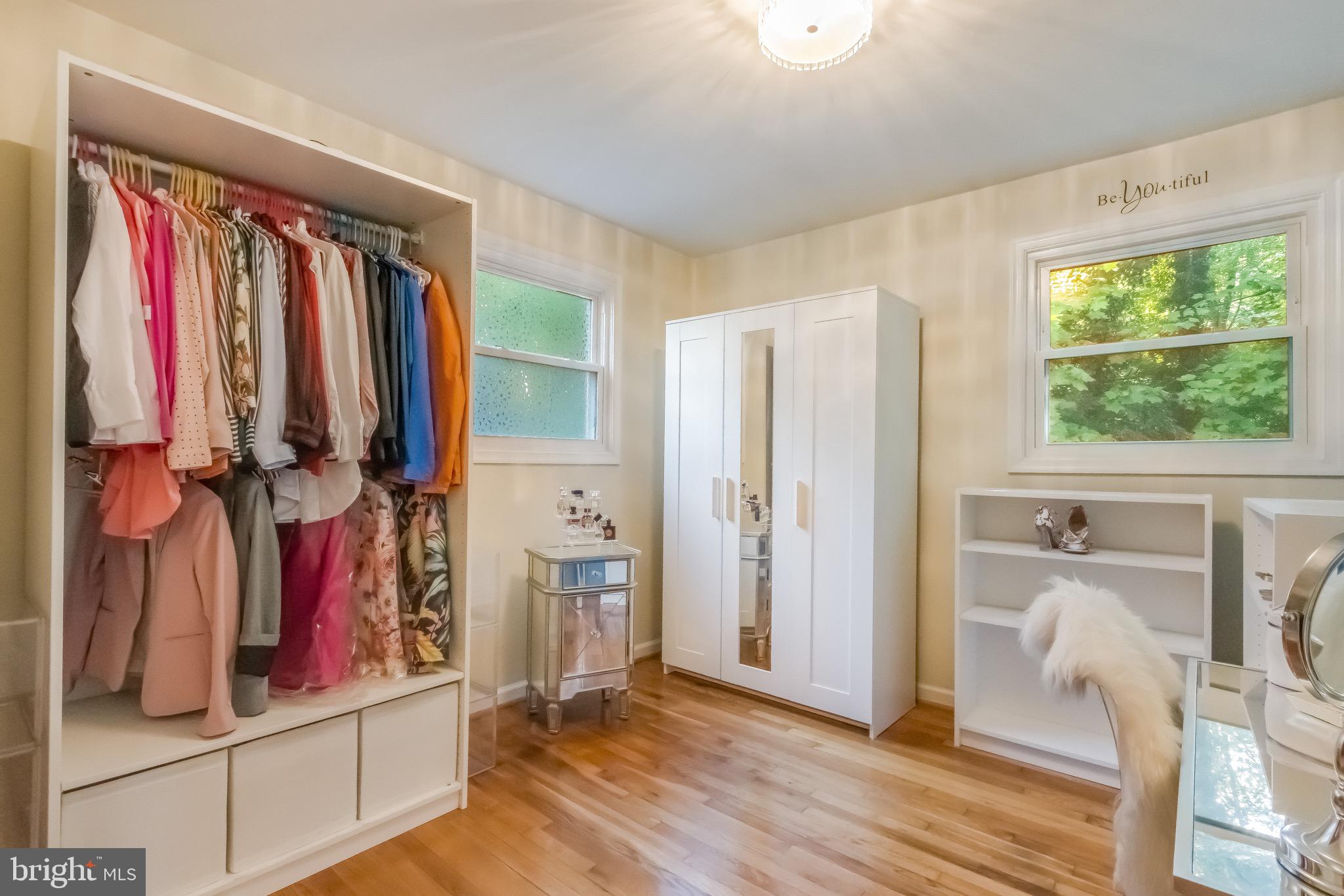 RITCHIE MANOR - Residential