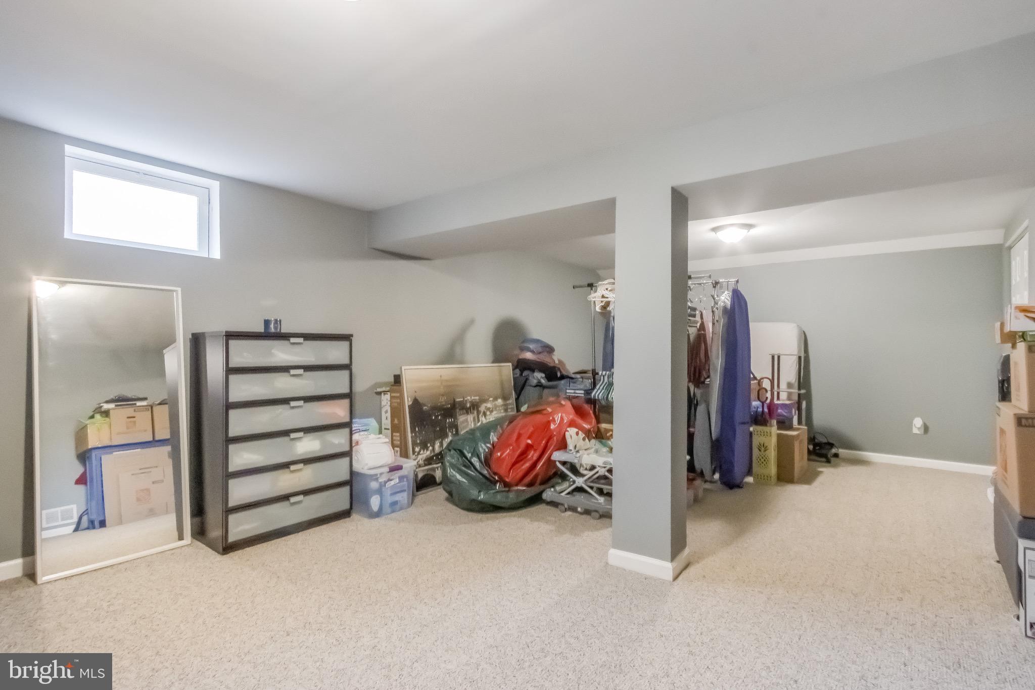 RITCHIE MANOR - Residential