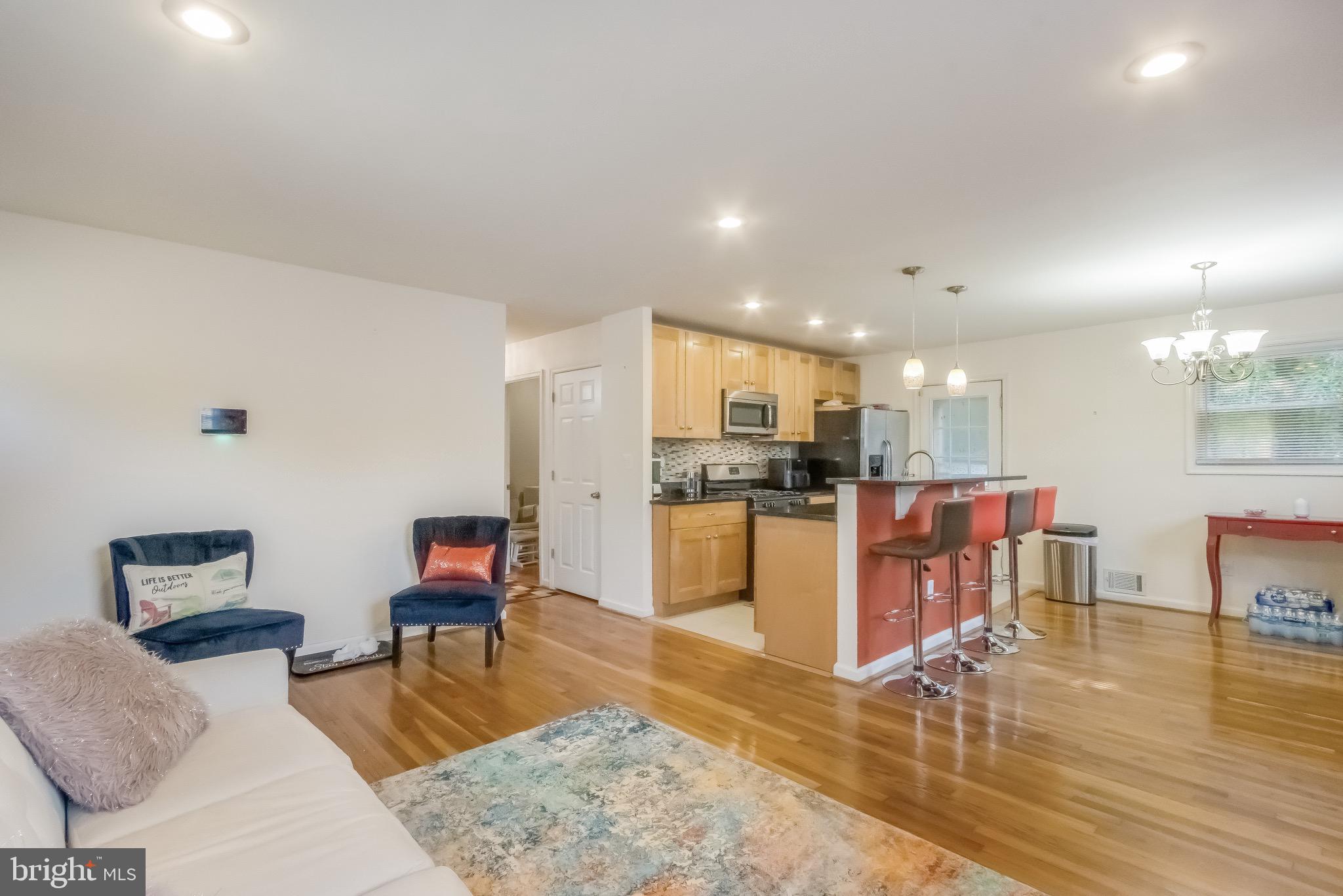 RITCHIE MANOR - Residential