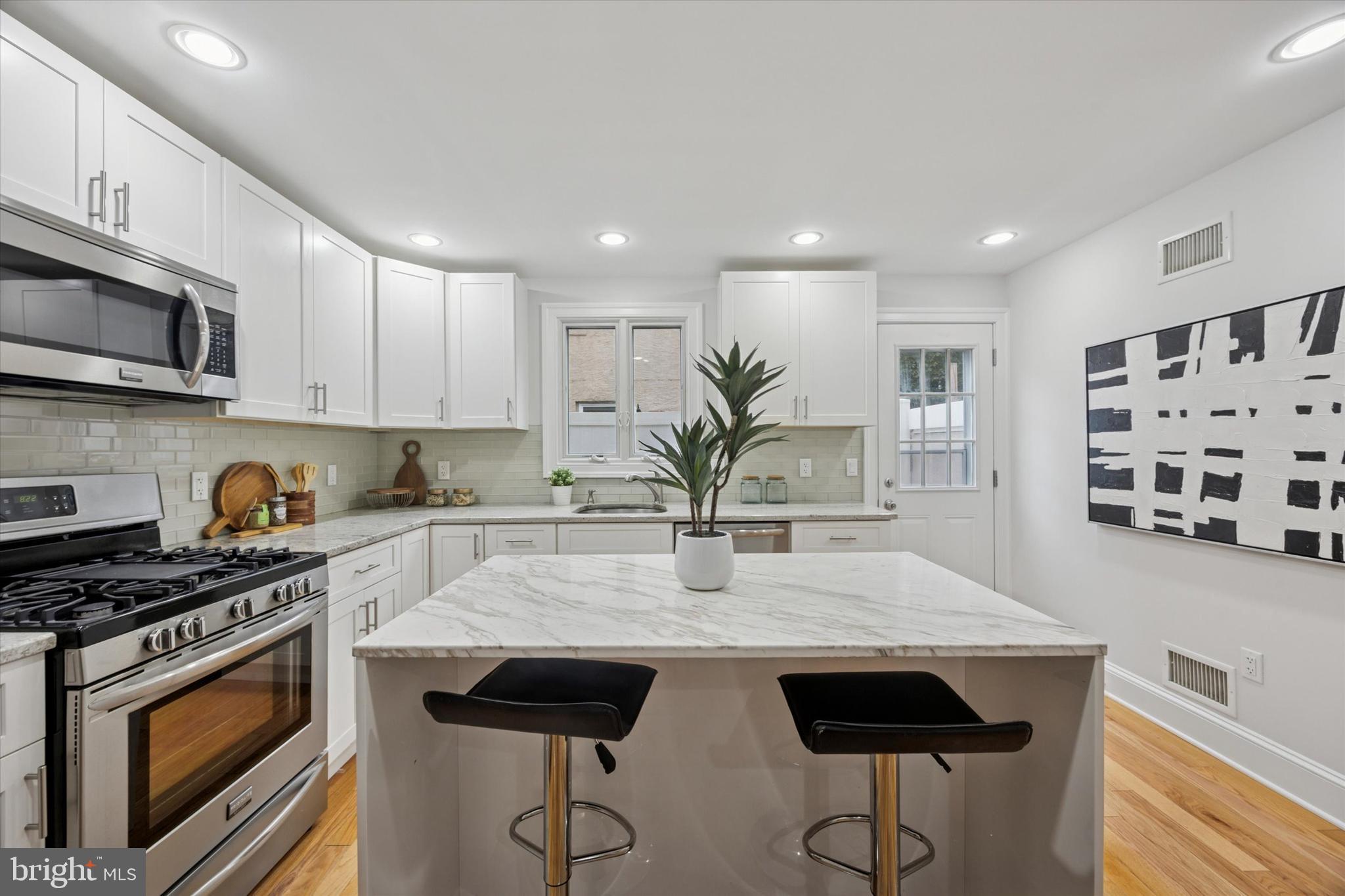 EAST PASSYUNK CROSSING - Residential