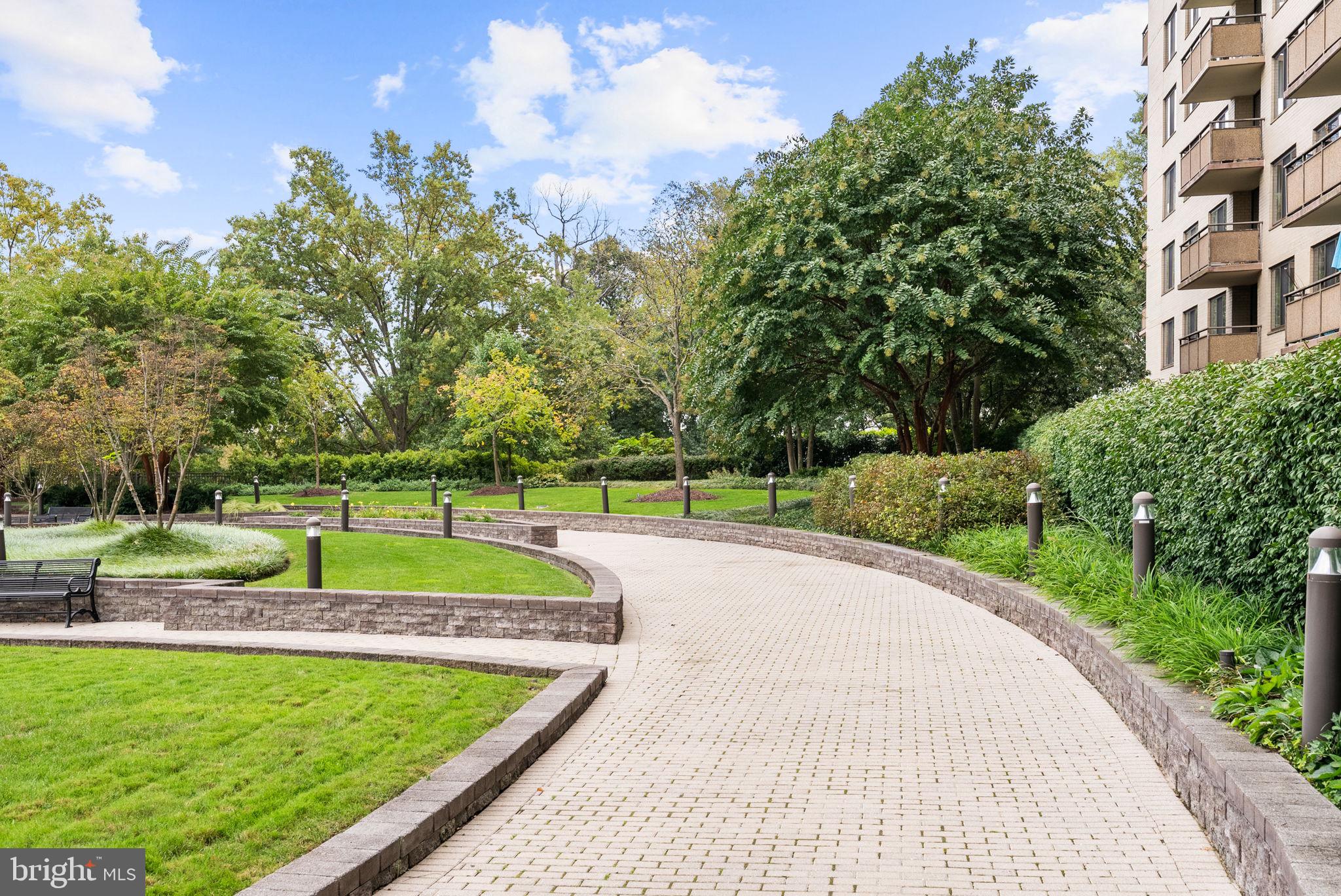 ALTA VISTA - Residential