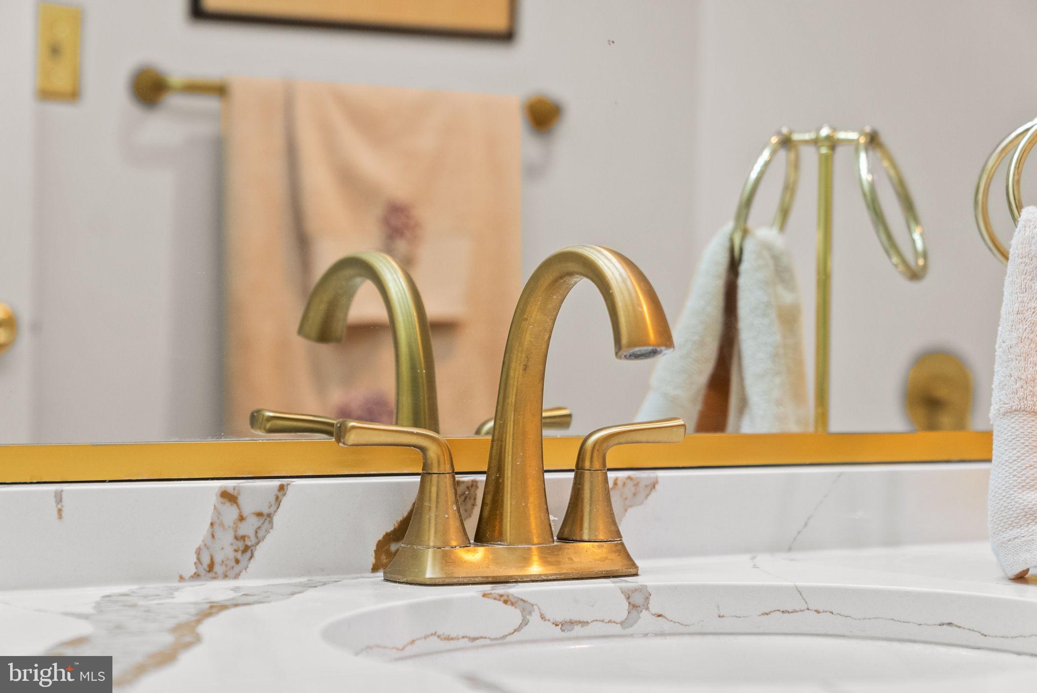 ALTA VISTA - Residential