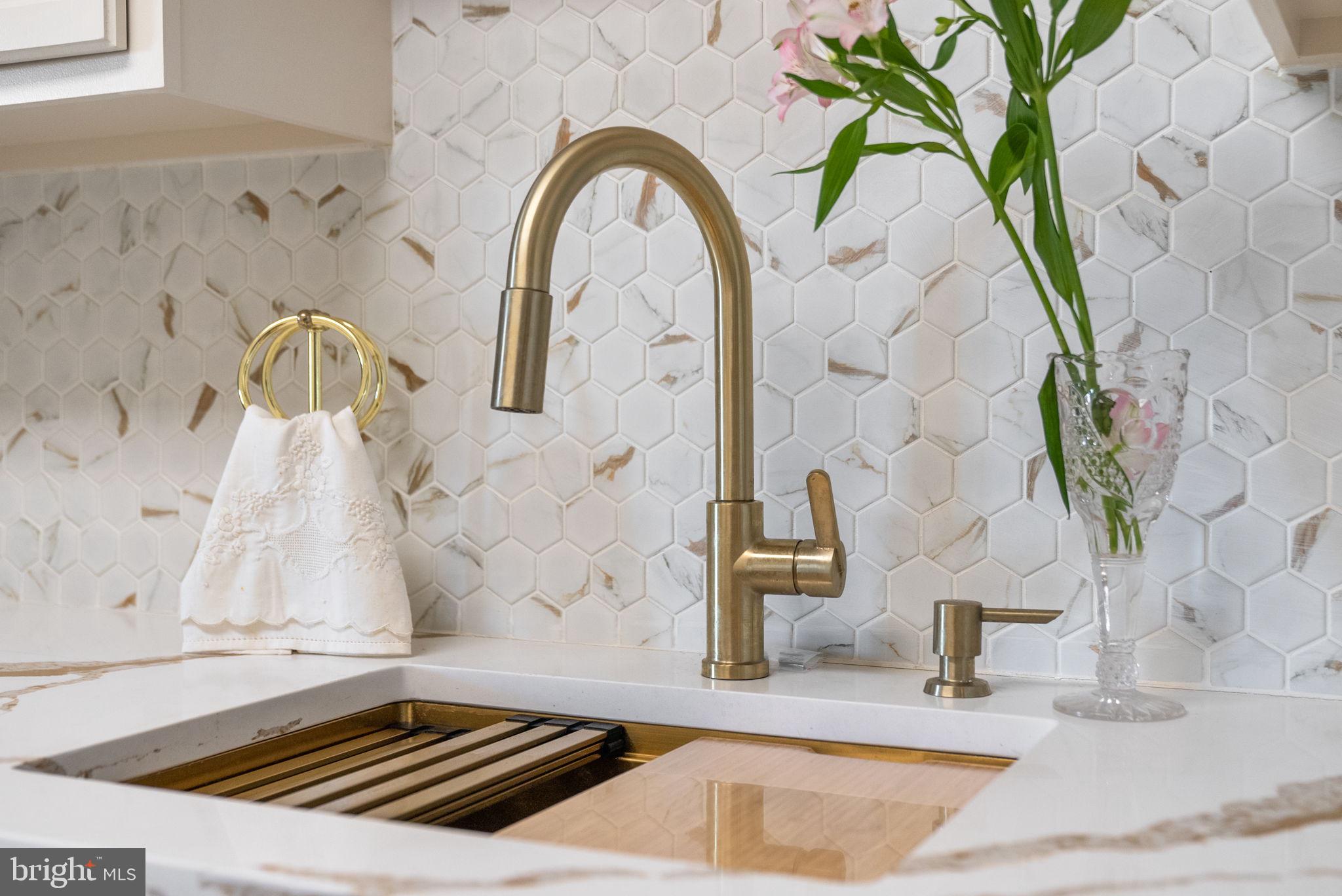 ALTA VISTA - Residential