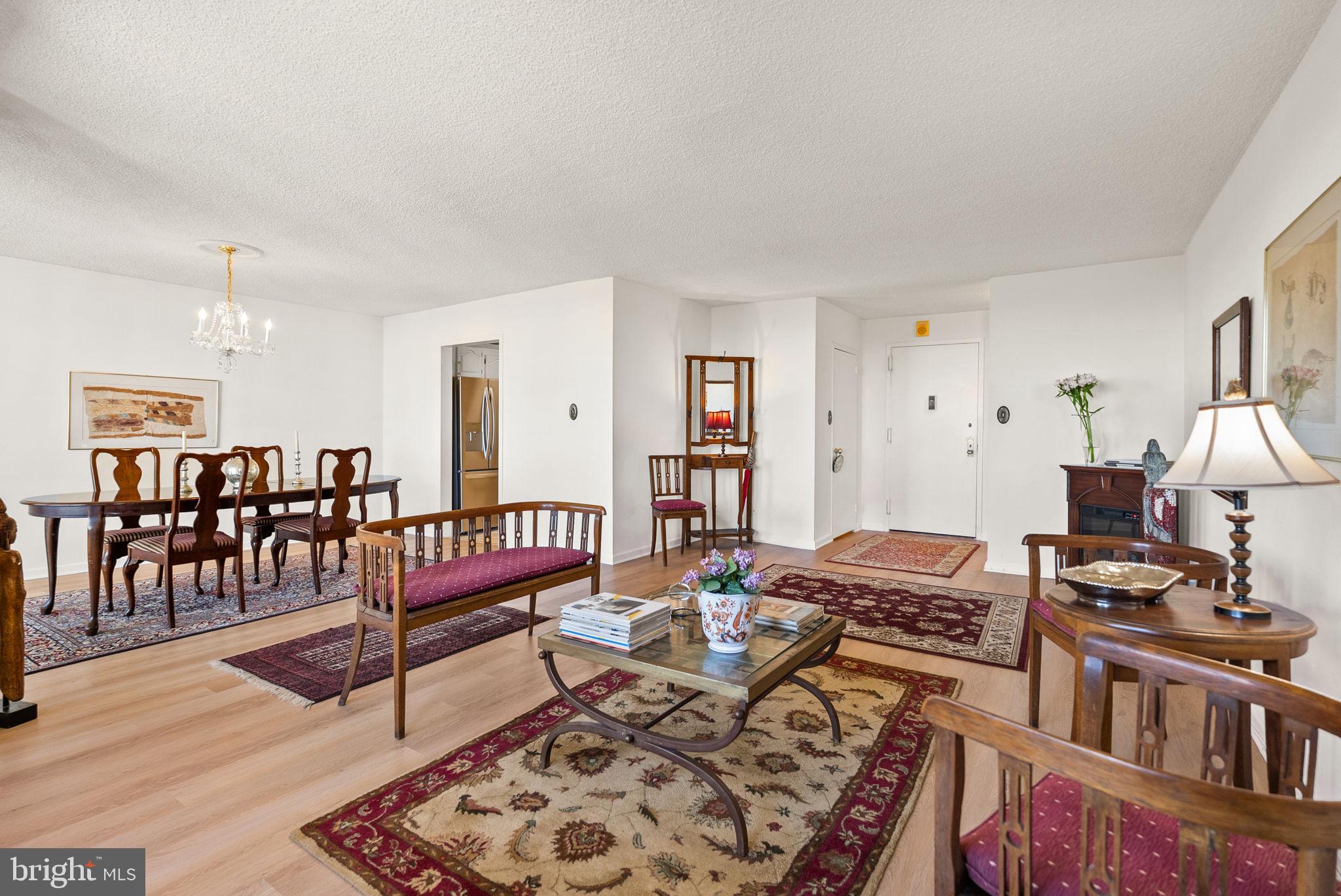 ALTA VISTA - Residential