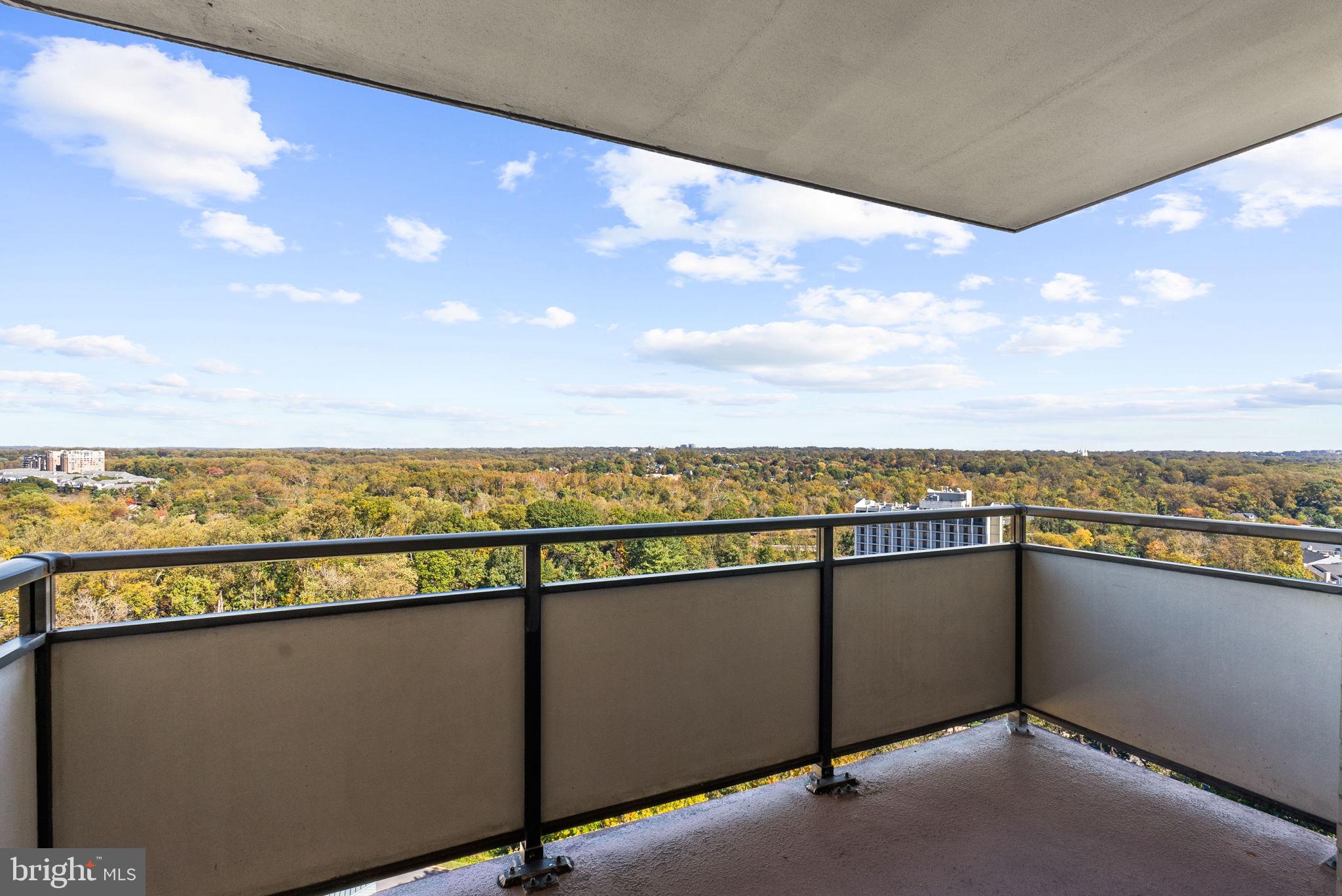 ALTA VISTA - Residential