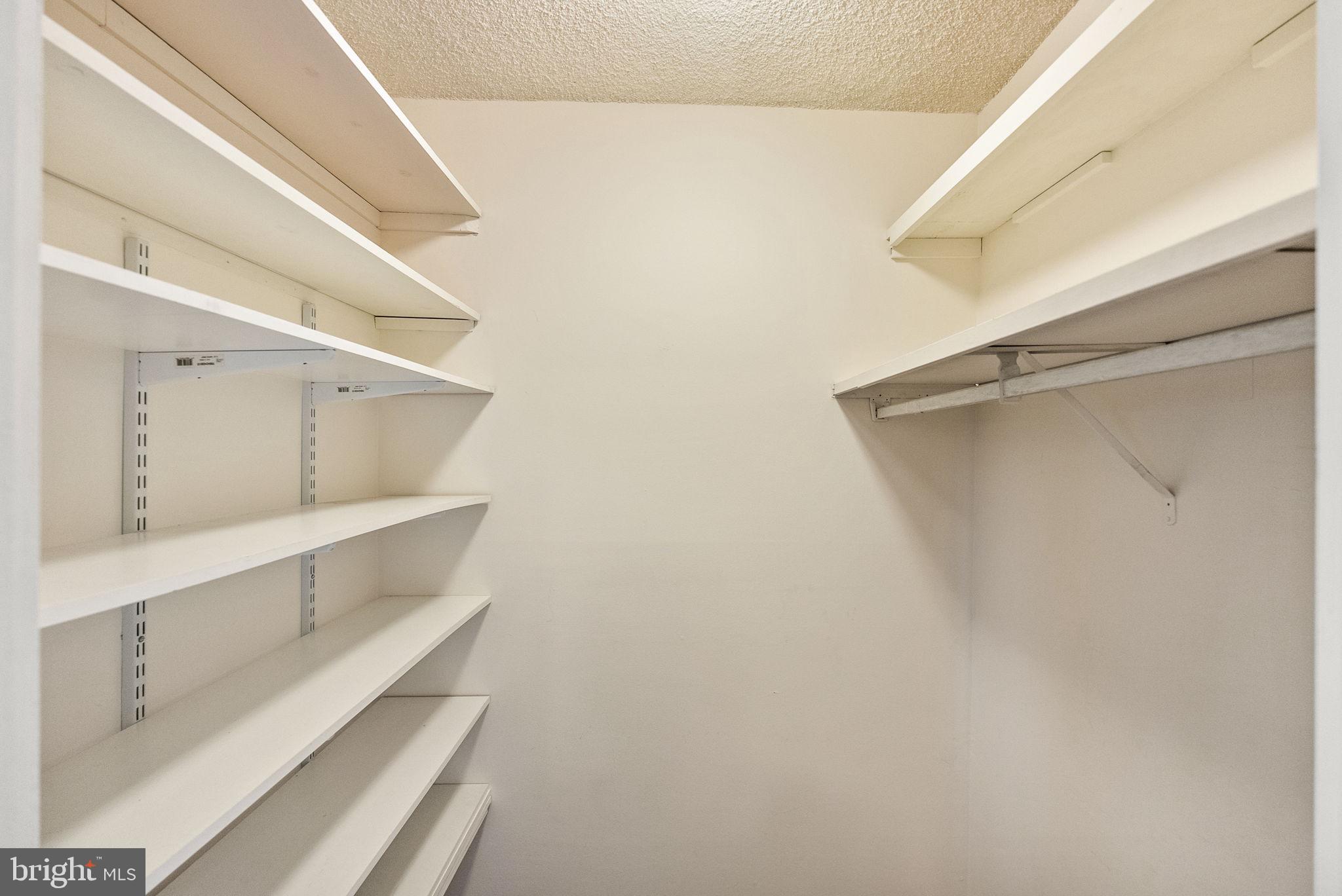 ALTA VISTA - Residential