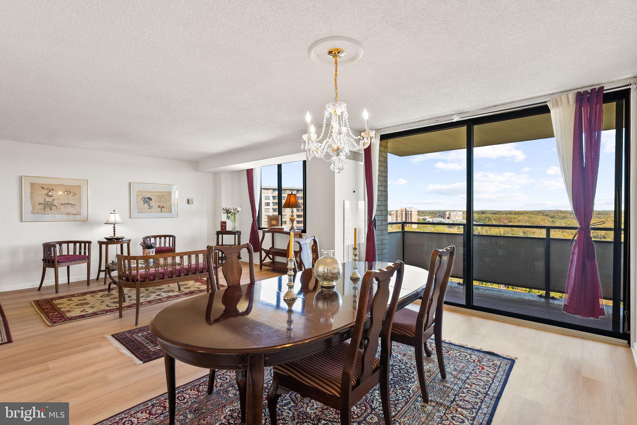 ALTA VISTA - Residential