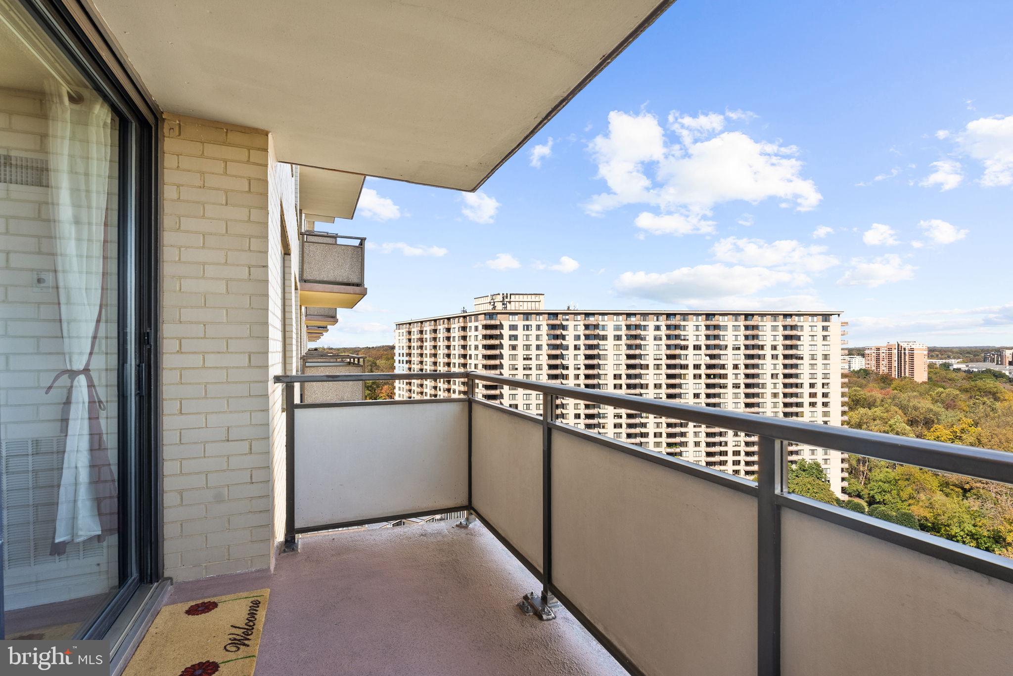 ALTA VISTA - Residential