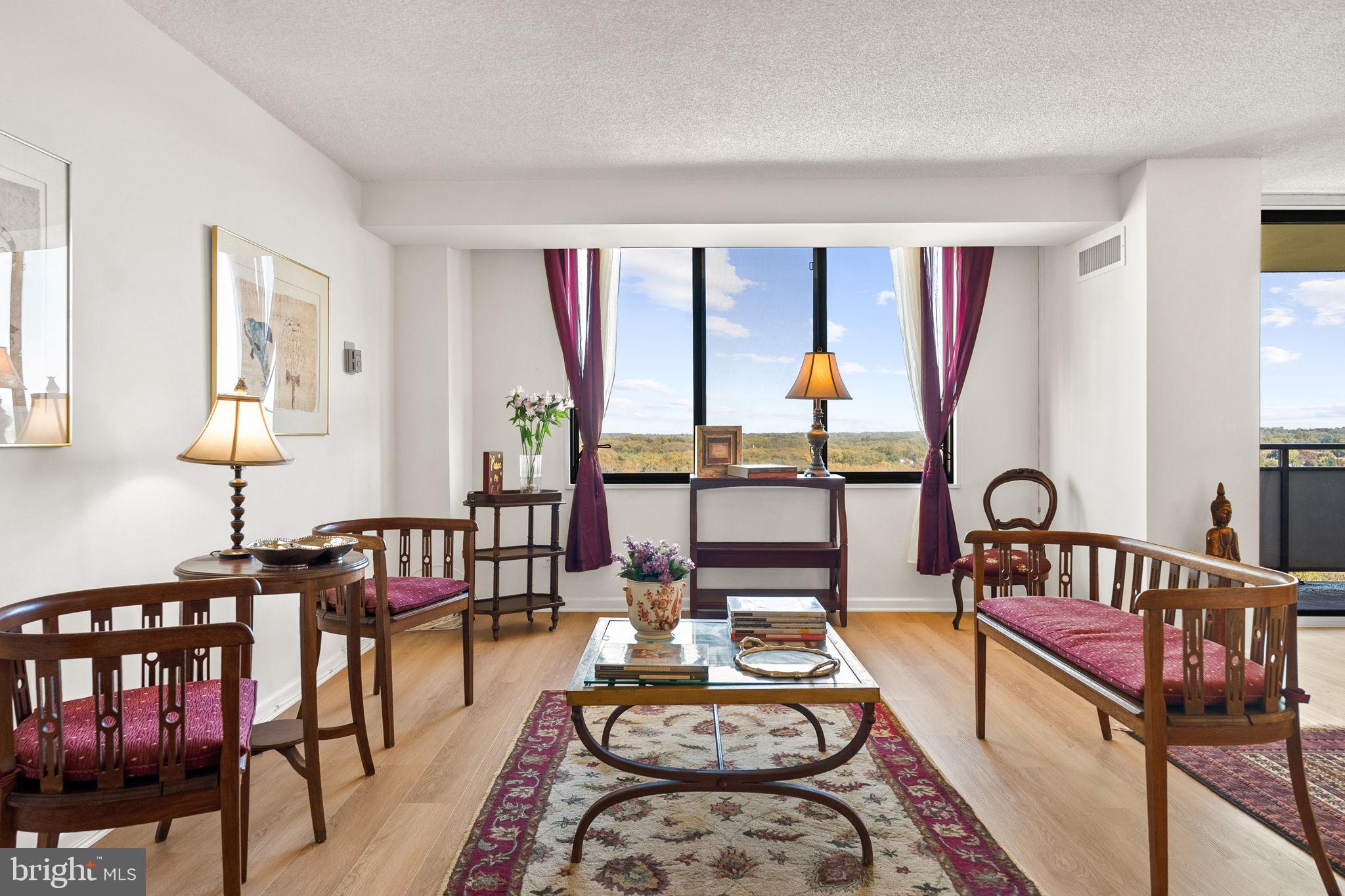 ALTA VISTA - Residential